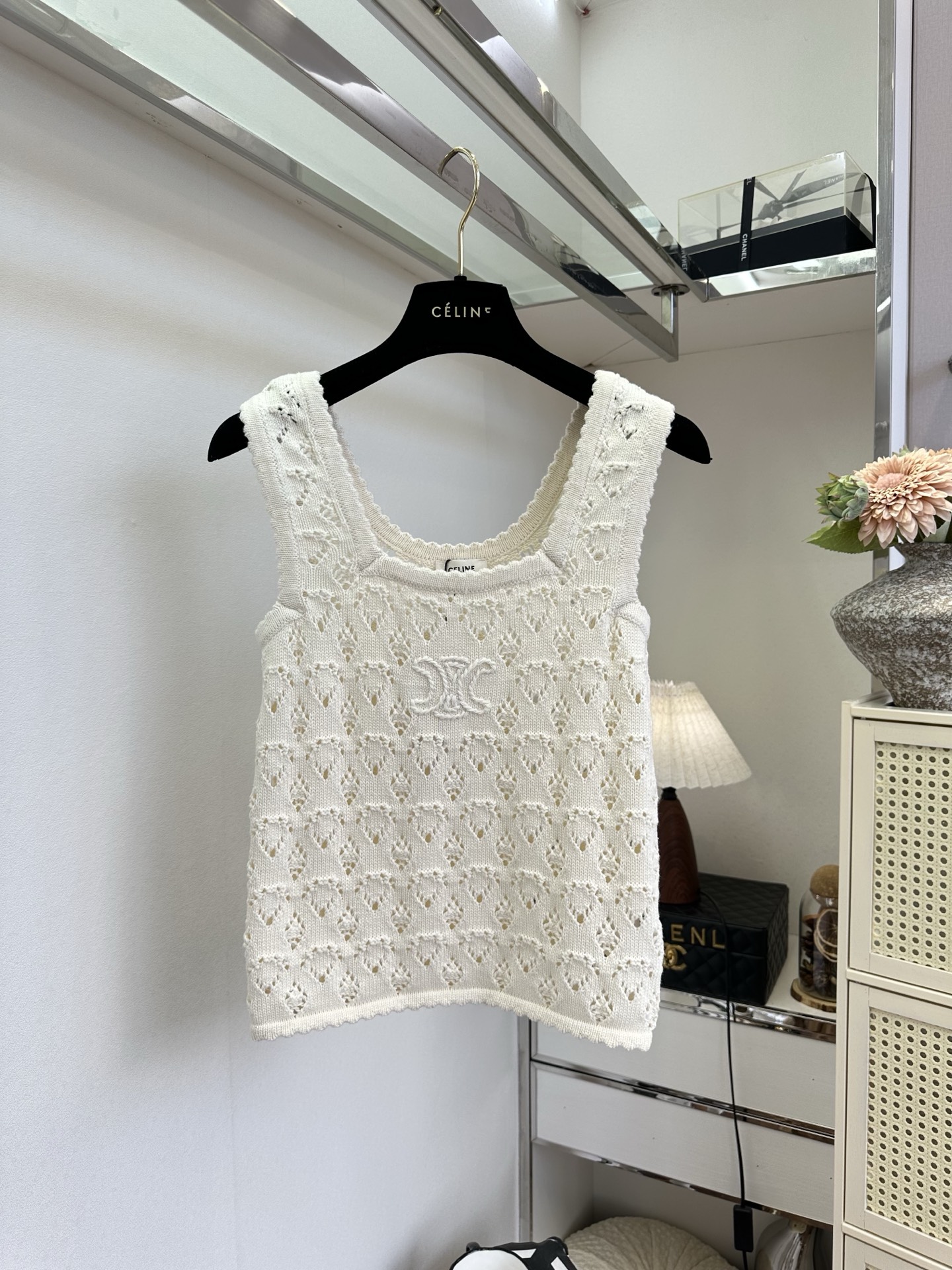 「超级百搭王」       水溶花 镂空针织背心 小单品也能美出高级感  SIZE： S M L   P