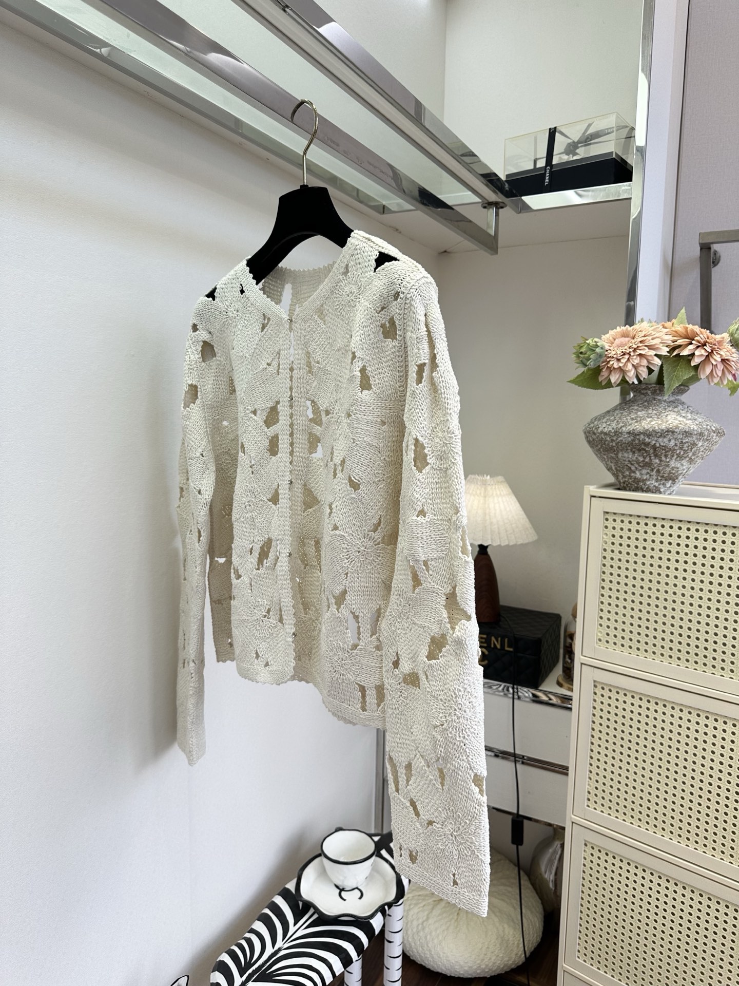 「镂空小开衫」       一比一原版复刻，高定出品。  SIZE： S M L