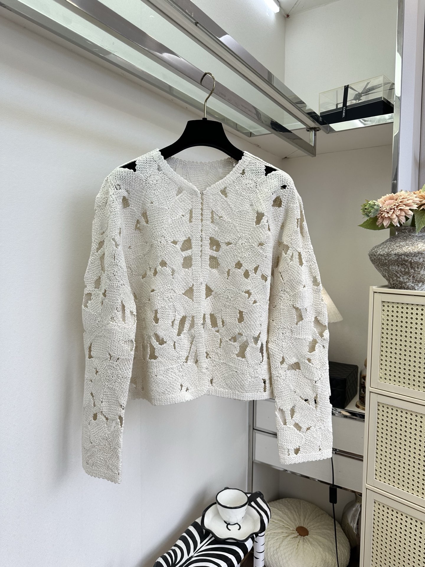 「镂空小开衫」       一比一原版复刻，高定出品。  SIZE： S M L