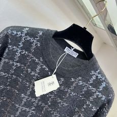 「亮片百搭套头衫」 BC限定羊毛亮片系列 极具舒适的低饱和色系 温柔又高级 单穿 内搭都很绝 ² SIZE : 「亮片百搭套头衫」 BC限定羊毛亮片系列 极具舒适的低饱和色系 温柔又高级 单穿 内搭都很绝 ² SIZE :