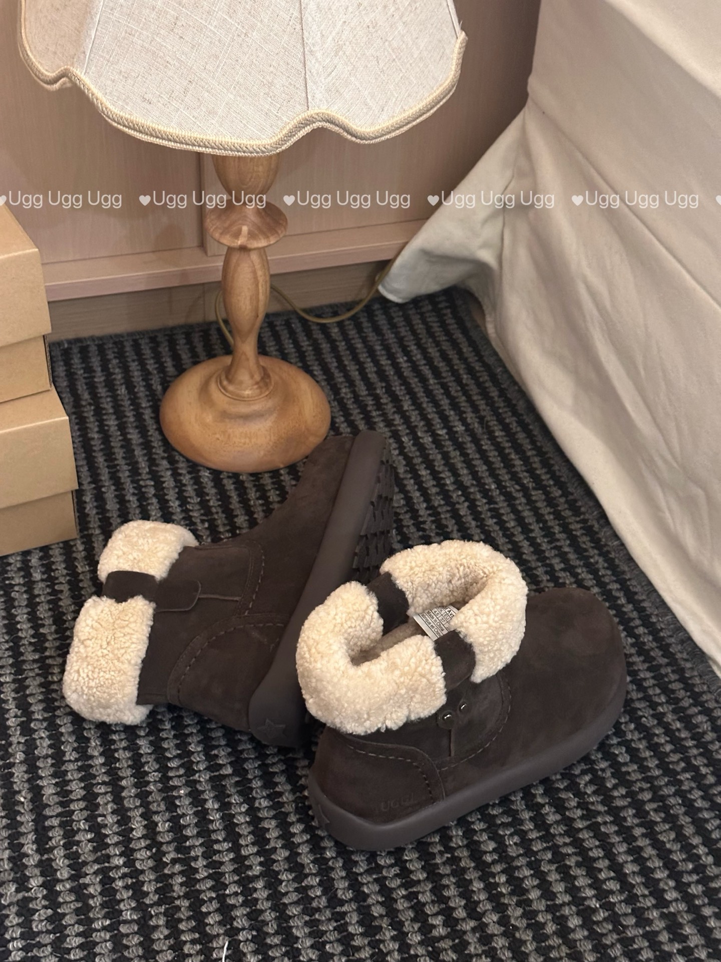 🔥𝐔*𝐠 ₂₀₂₅ . 卷毛泰迪土豆靴🧸土豆版型颜值高百搭卷羊毛内里 保暖舒适防滑大底不用担心天气四色S