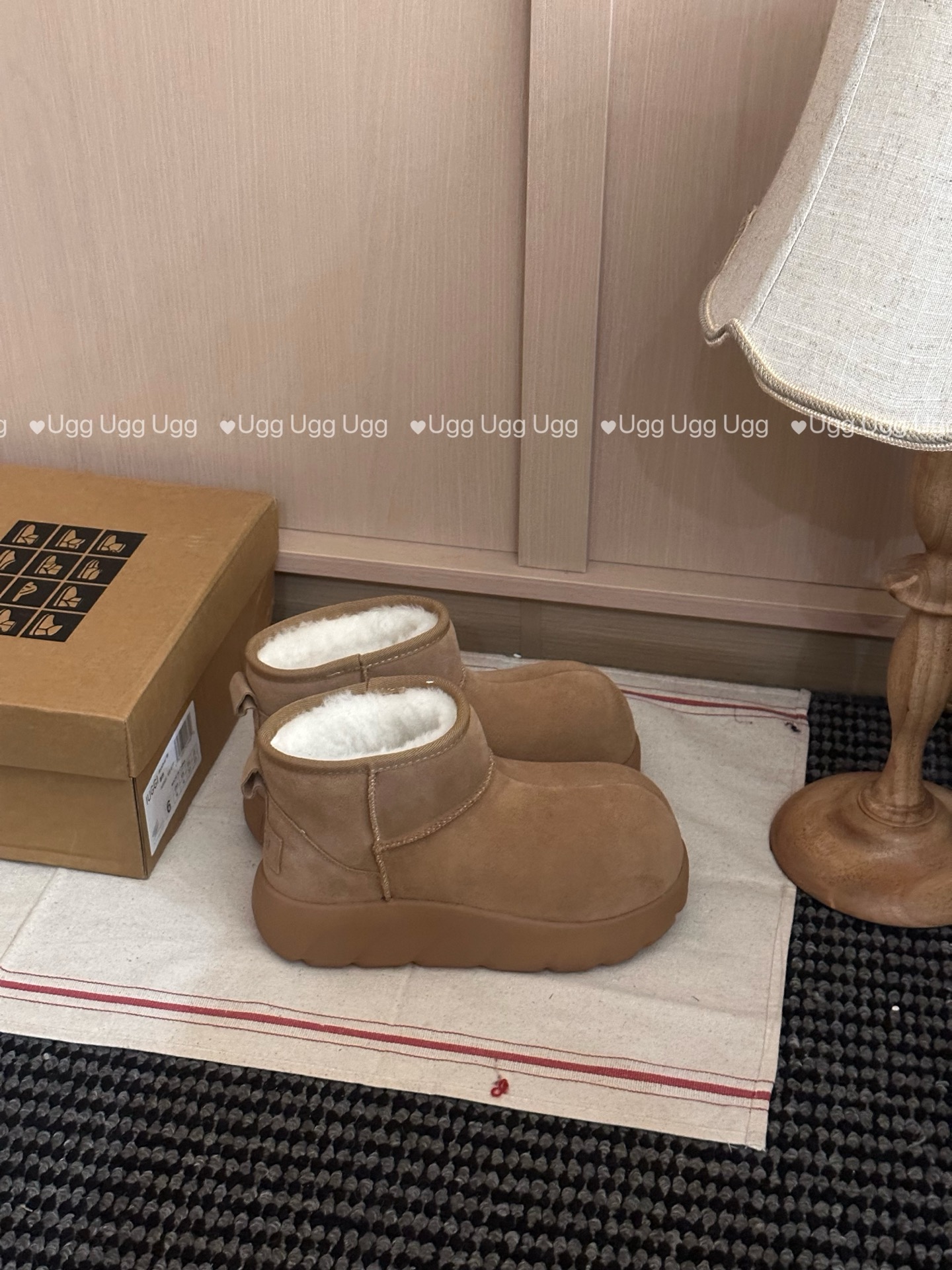 NO:576804,Maroon details, snow boots, boots19860909栗色细节,雪地靴,boots,Women's Shoes