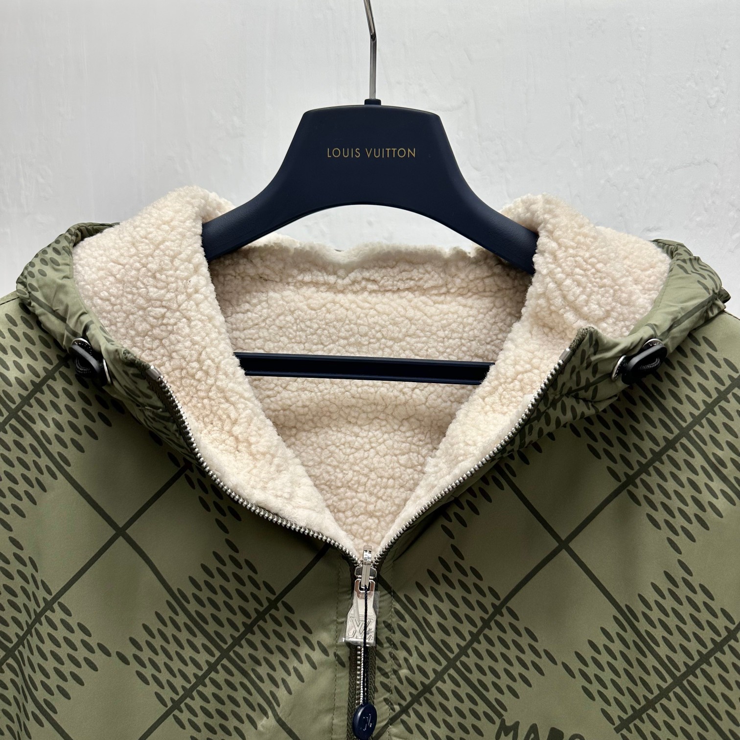Louis Vuitton Reversible Teddy Wool Jacket/Coat - Stylish & Versatile 2 a1734256155015 7735