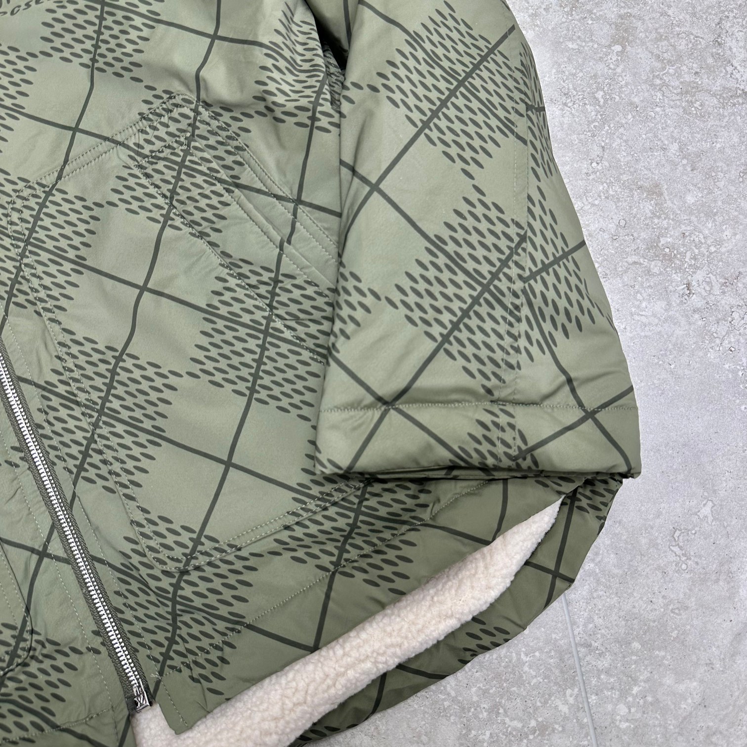 Louis Vuitton Reversible Teddy Wool Jacket/Coat - Stylish & Versatile 8 a1734256156123 6562