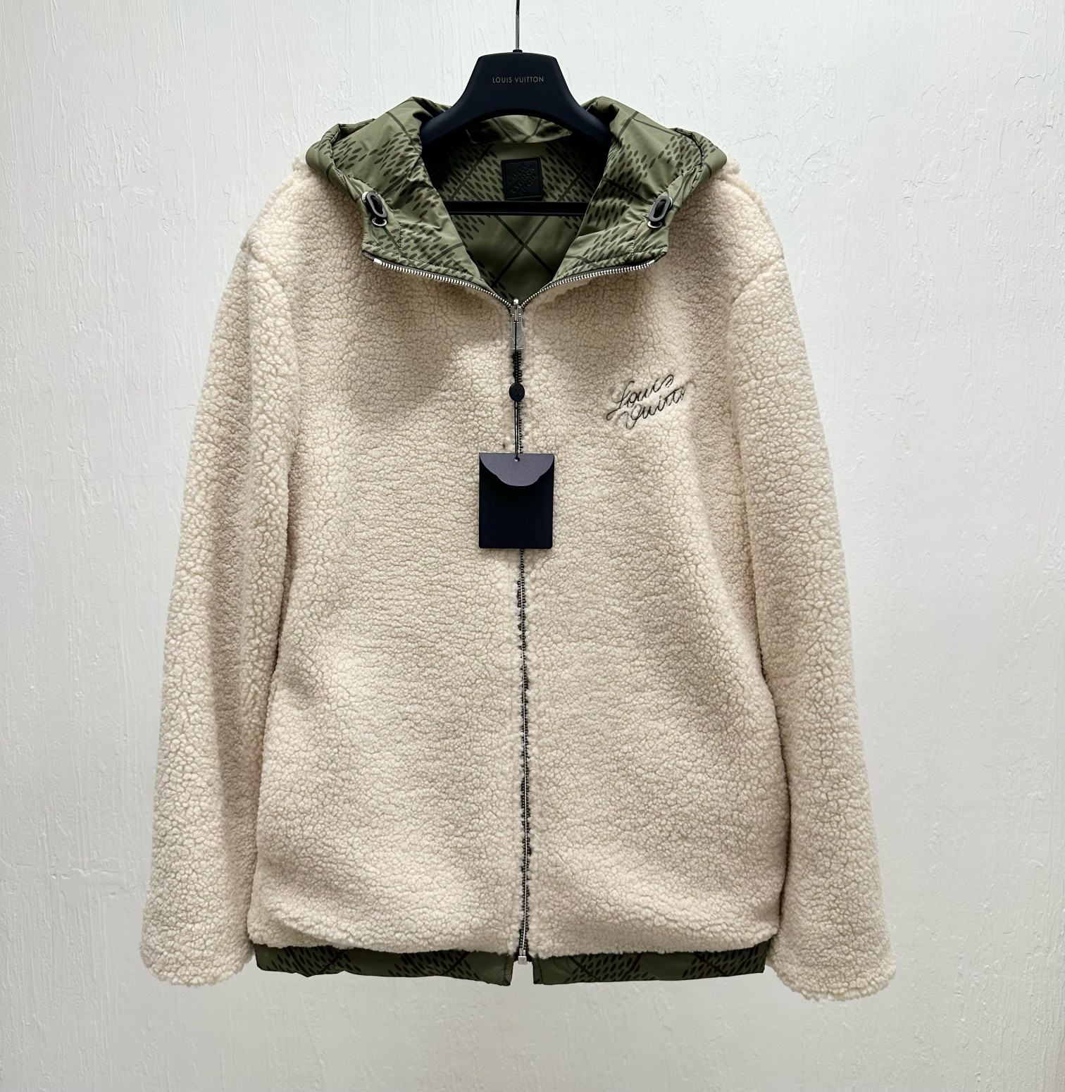 Louis Vuitton Reversible Teddy Wool Jacket - Cozy and Stylish Outerwear 1 a1734256246238 7880