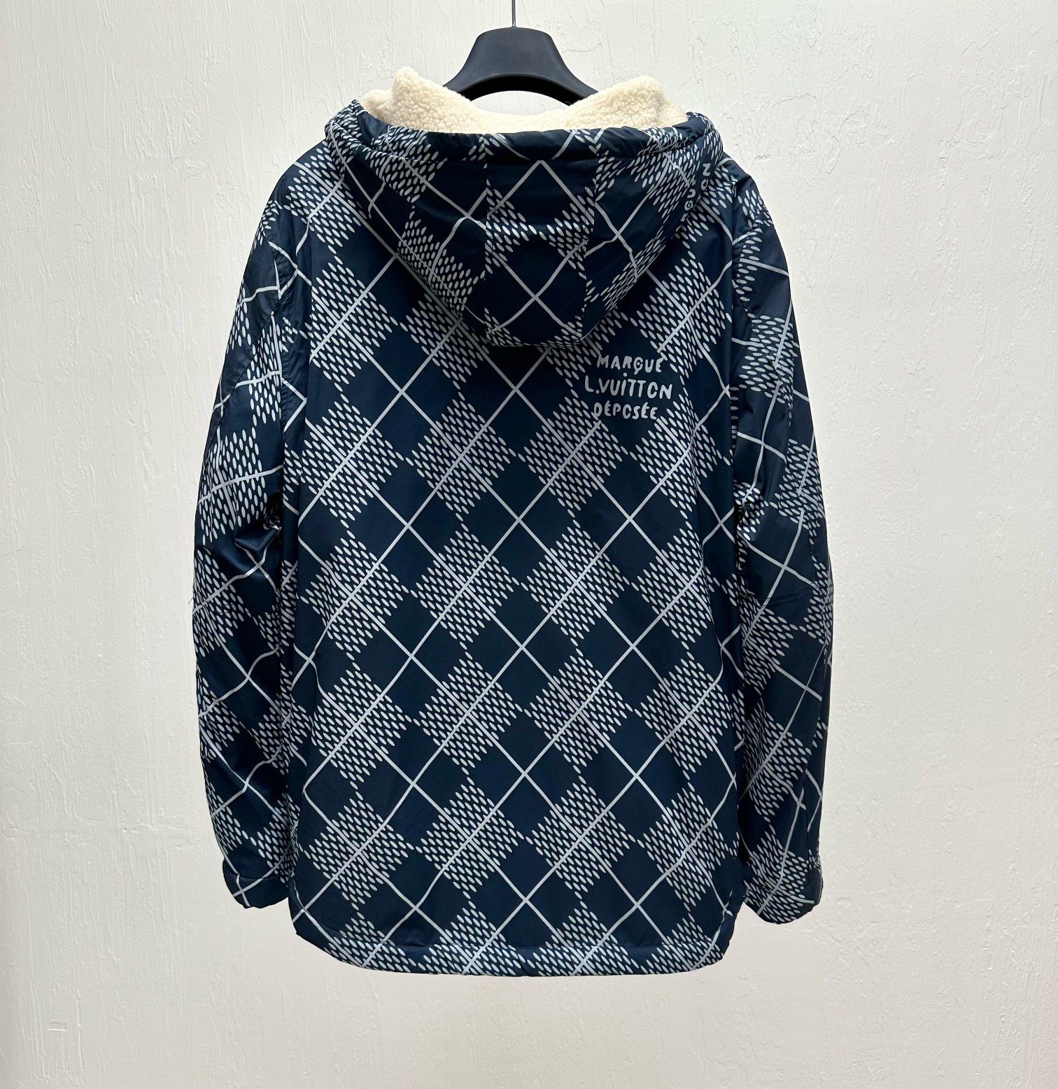 Louis Vuitton Reversible Teddy Wool Jacket - Cozy and Stylish Outerwear 7 a1734256247258 5781