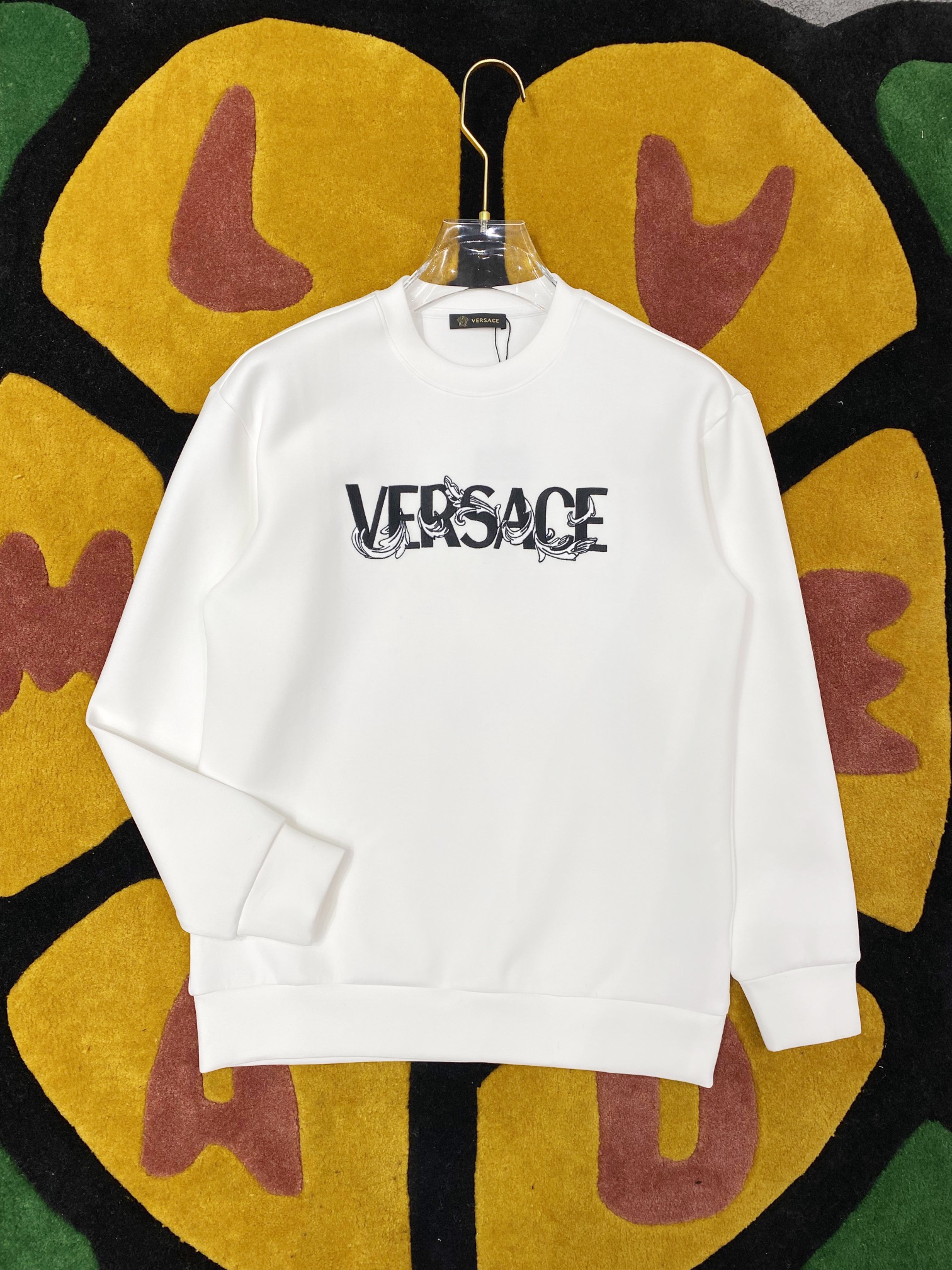 NO:522136,VSCE 25ss autumn and winter new space cotton round neck sweatshirt chest logo embroidery slightly wide style black white two colors S-XL, hoodie, sweatshirts, alexander wang19860909VSCE 25ss秋冬新款太空棉圆领卫衣 胸前标识刺绣 微阔版型 黑 白 两色 码数S-XL,,hoodie,sweatshirts,alexander wang,Men's clothing