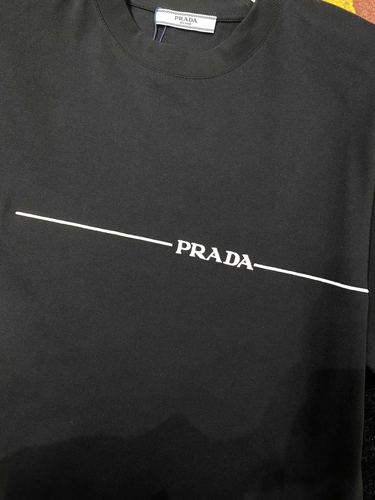   PRD🆕 2025ss春夏新款棉质圆领短袖T恤 胸前重工刺绣 顶级丝光棉面料定制 标准版型
黑 白 