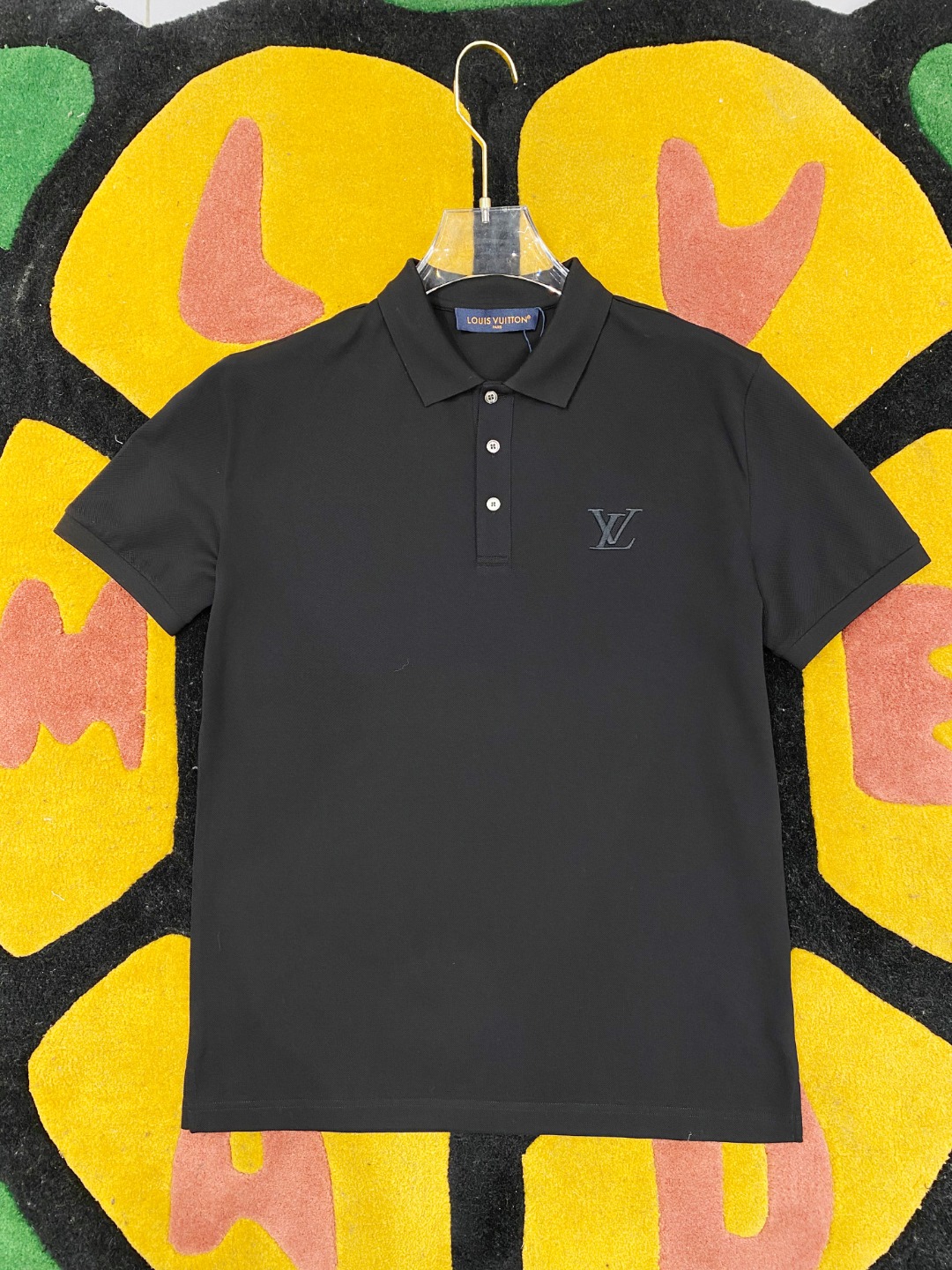 NO:481145,1v 2025ss Spring and Summer New Mercerized Beaded Lapel Polo Heavy Industry Embroidery Logo on the chest Comfortable and Soft Upper Body Standard Style Black and White Number of Codes M L XL XXL XXL XXL,,alexander wang198609091v 2025ss春夏新款丝光珠地翻领Polo 胸前重工刺绣标识 上身舒适轻柔 标准版型 黑白两色 码数M L XL XXL XXL,,alexander wang,Men's clothing