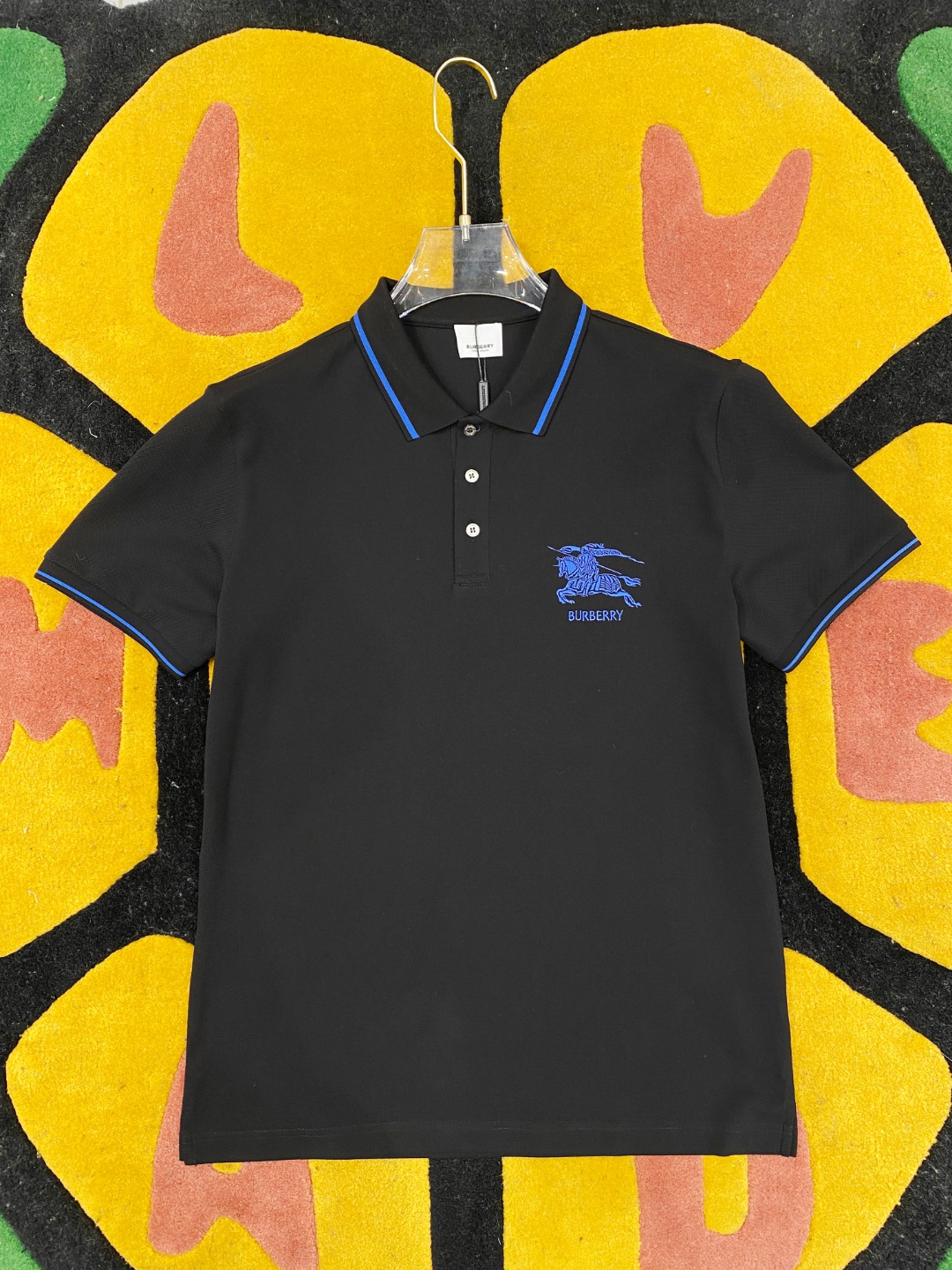 NO:125979,BBR 2025ss Spring and Summer New Mercerized Beaded Lapel Polo Heavy Industry Embroidery Logo on the chest Comfortable and Soft Upper Body Standard Style Black and White Number of Codes M L XL XXL XXL XXL,,alexander wang19860909BBR 2025ss春夏新款丝光珠地翻领Polo 胸前重工刺绣标识 上身舒适轻柔 标准版型 黑白两色 码数M L XL XXL XXL,,alexander wang,Men's clothing