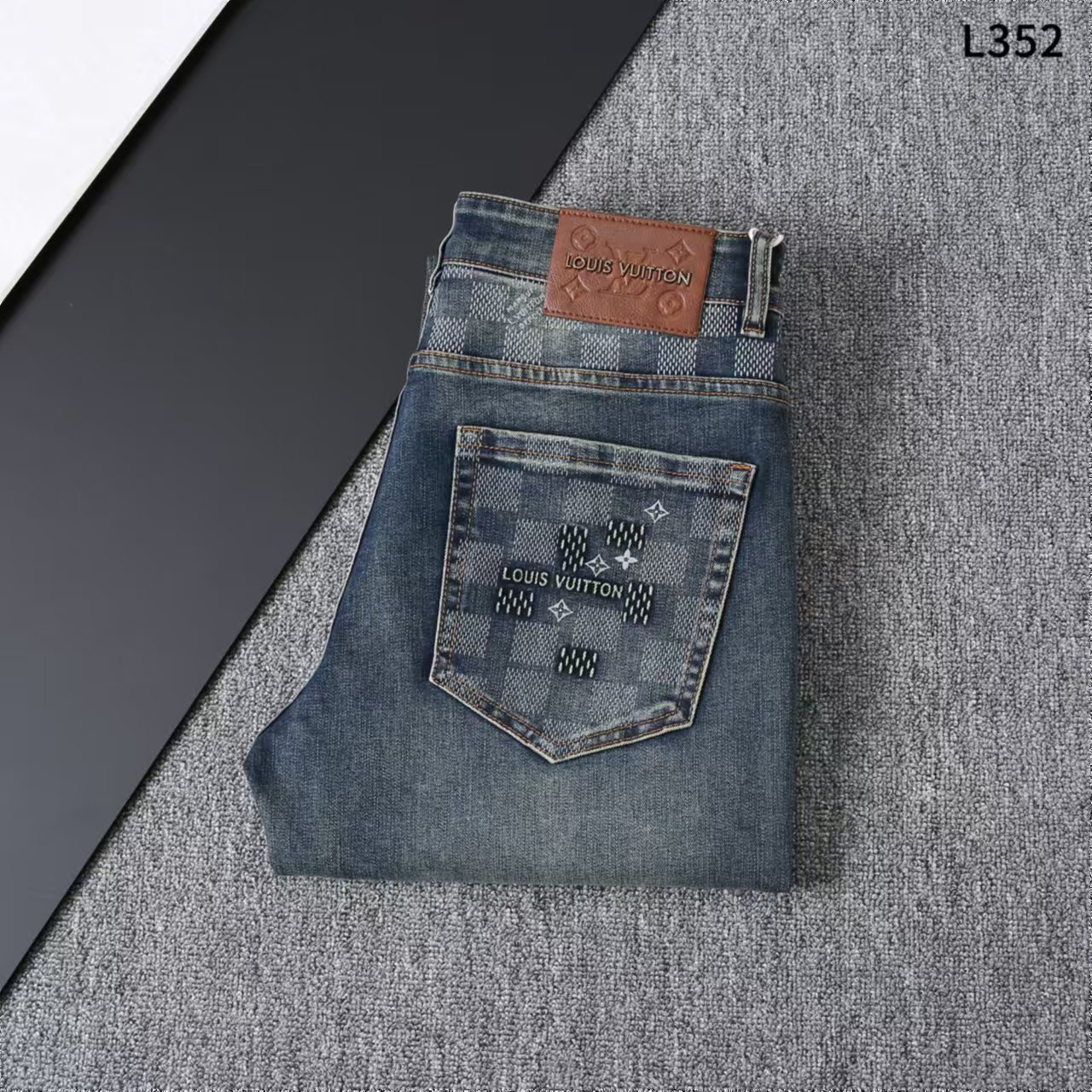 NO:128330,Spring and summer model number L352 size 29-40, alexander wang19860909春夏款 款号L352 尺码29-40,,alexander wang,Men's clothing