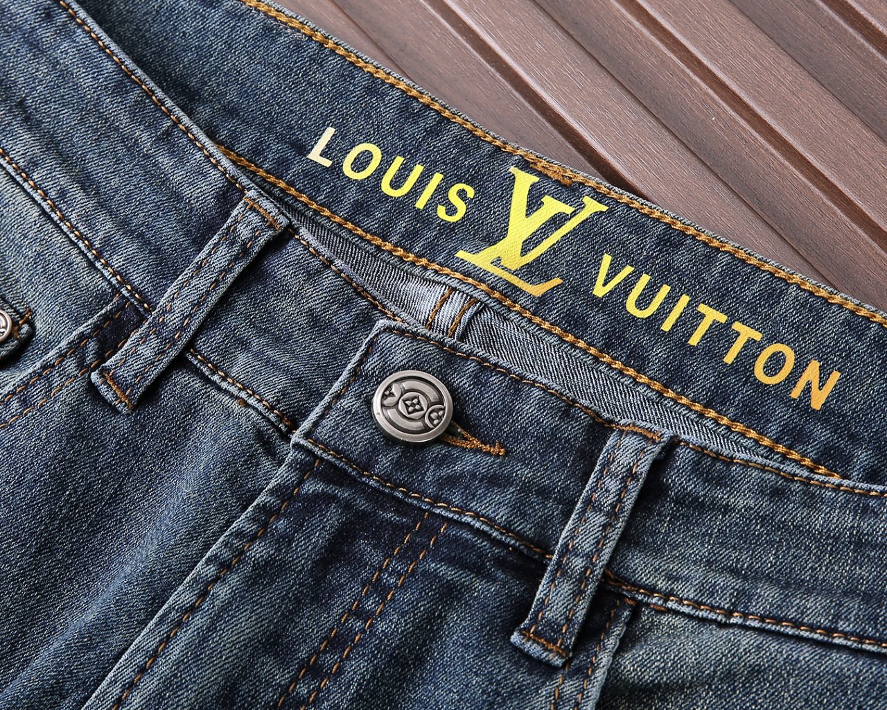 Louis Vuitton Haute Couture Haute Couture Ready-to-Wear Clothing Dress 5