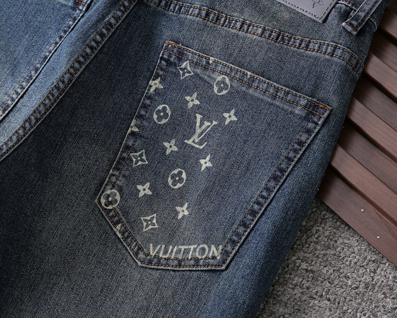 Louis Vuitton Haute Couture Haute Couture Ready-to-Wear Clothing Dress 9