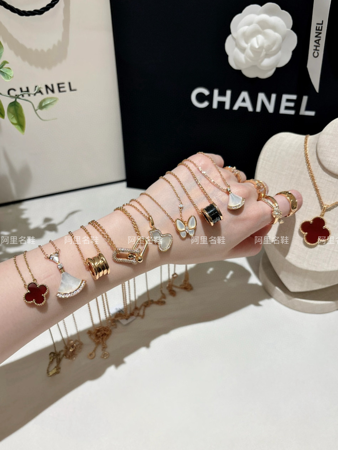 饰品加持 美丽翻倍💞