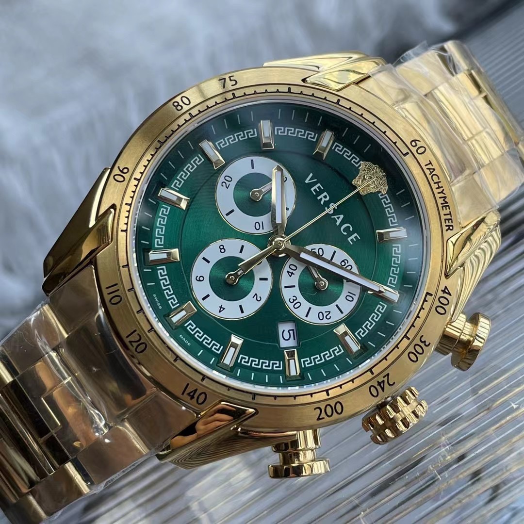 Часы Versace