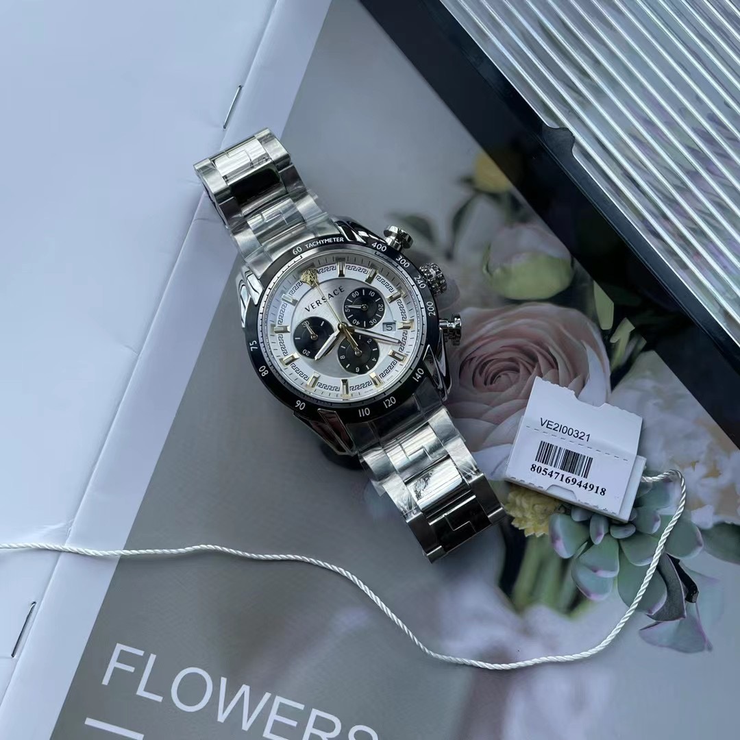 NO:157963,Versace Model VE2100321 Surface diameter 44mm, sapphire mirror, 316 stainless steel case, one watch and one code without repeating., versace19860909范思哲 型号VE2100321 表面直径44mm,蓝宝石镜面,316不锈精钢表壳,一表一码不重复的.,,versace,Watch