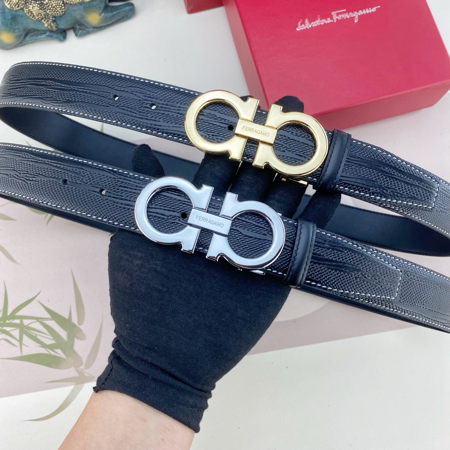 菲拉格慕💕 特种皮腰带系列 ，原厂五金精品不锈钢扣，手感柔软舒适 宽3.5CM。