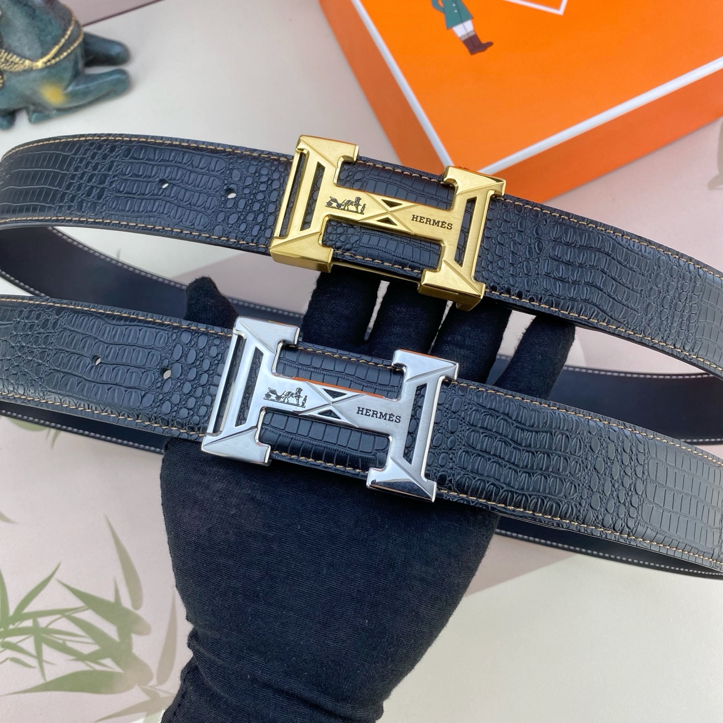 爱马仕💕 特种皮腰带系列 ，原厂五金精品不锈钢扣，手感柔软舒适 宽3.8CM。