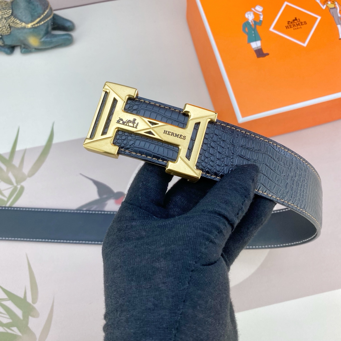 爱马仕💕 特种皮腰带系列 ，原厂五金精品不锈钢扣，手感柔软舒适 宽3.8CM。