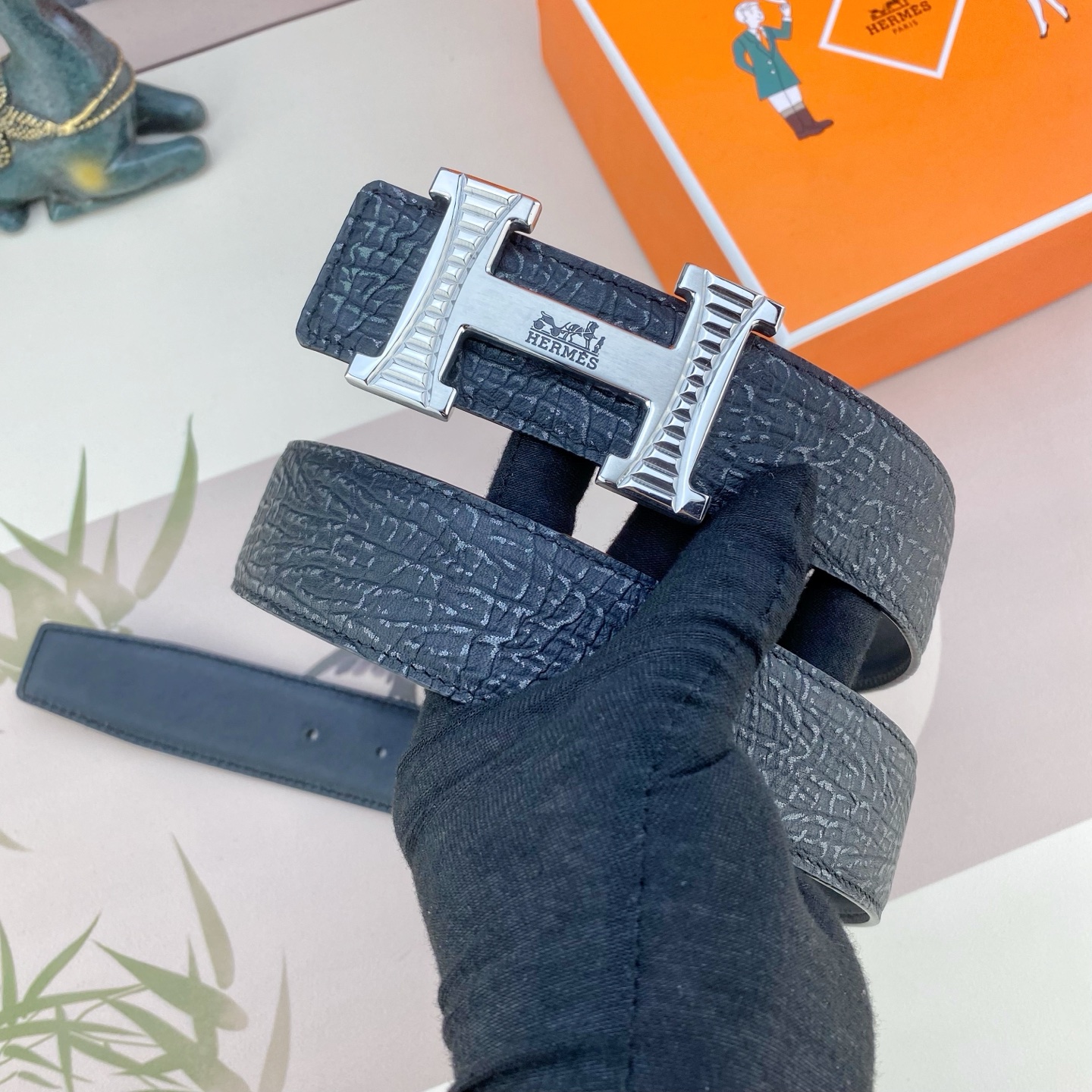 爱马仕💕 特种皮腰带系列 ，原厂五金精品不锈钢扣，手感柔软舒适 宽3.8CM。