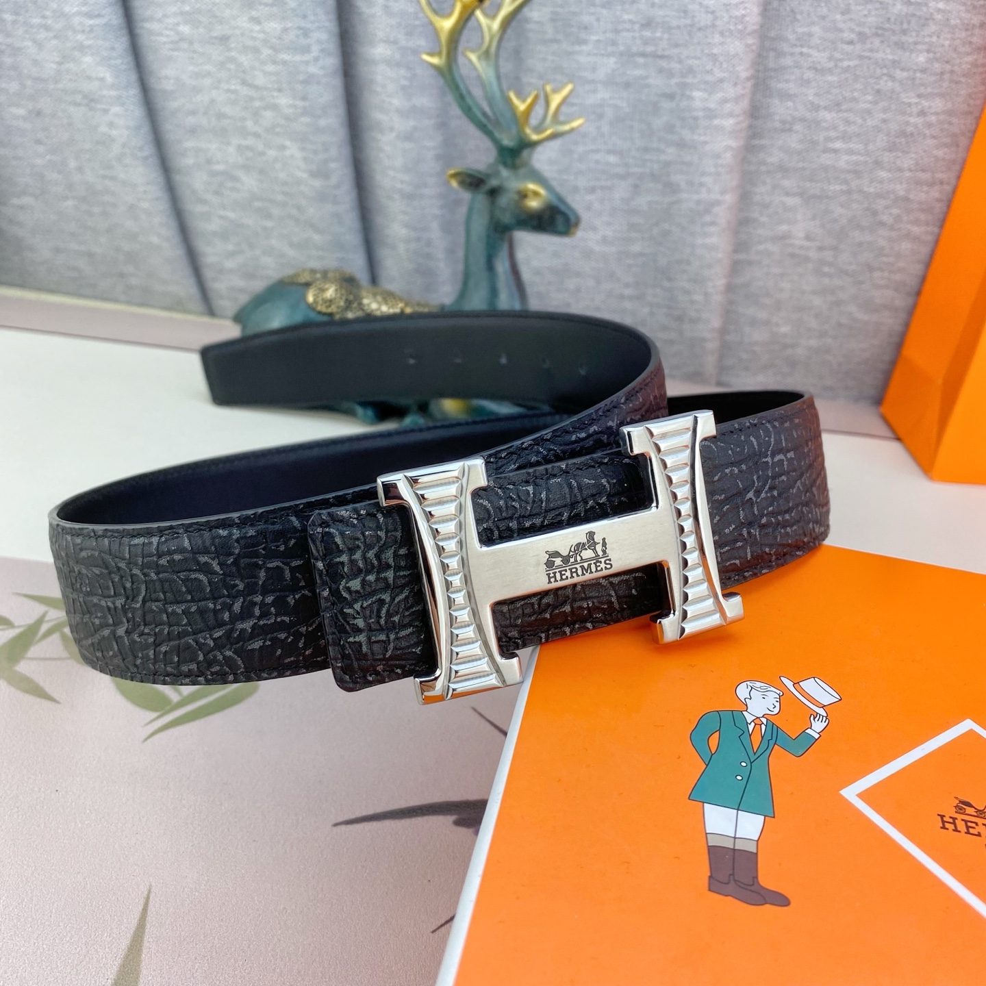 爱马仕💕 特种皮腰带系列 ，原厂五金精品不锈钢扣，手感柔软舒适 宽3.8CM。