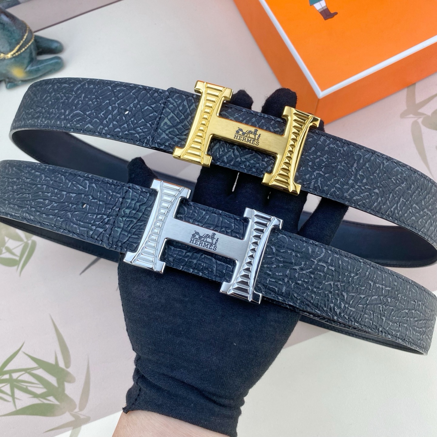 爱马仕💕 特种皮腰带系列 ，原厂五金精品不锈钢扣，手感柔软舒适 宽3.8CM。