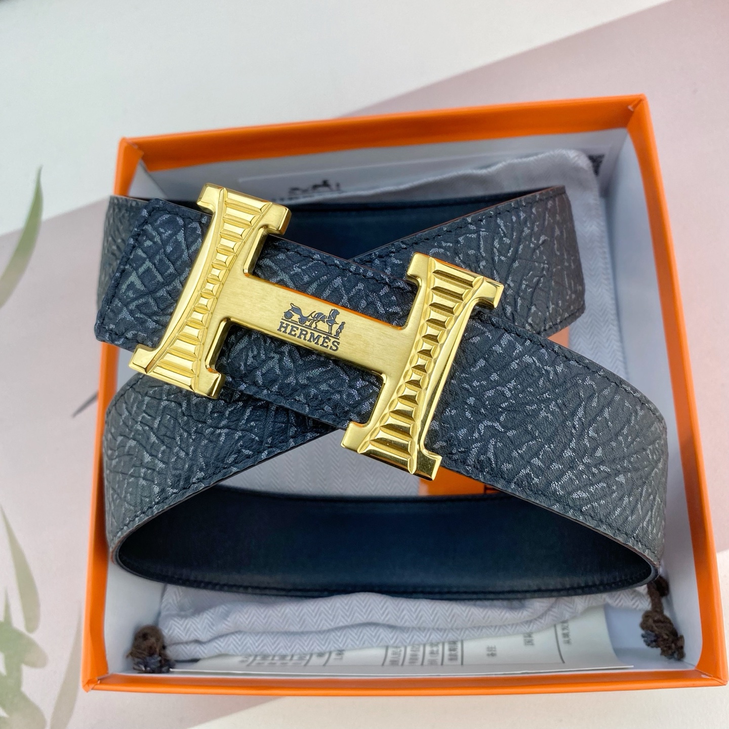 爱马仕💕 特种皮腰带系列 ，原厂五金精品不锈钢扣，手感柔软舒适 宽3.8CM。