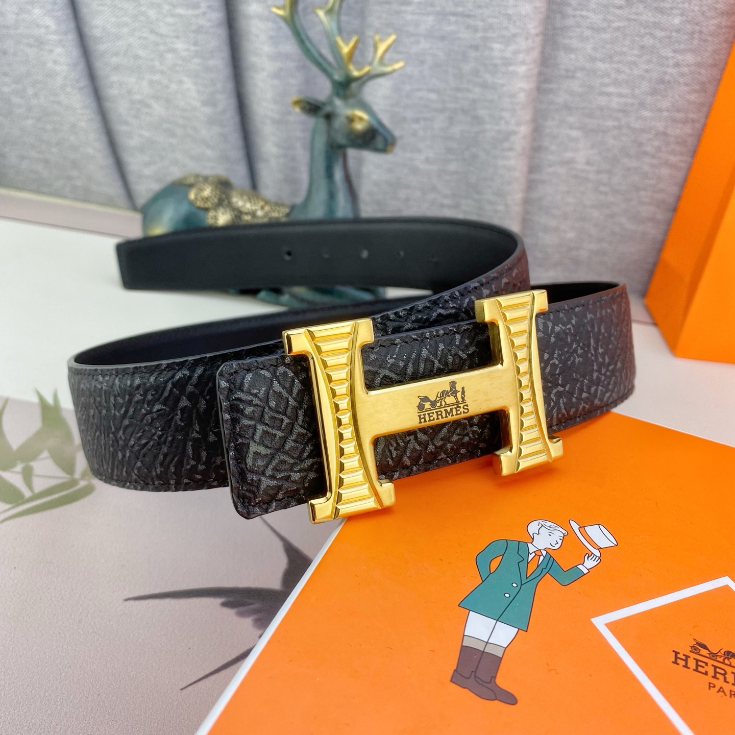 爱马仕💕 特种皮腰带系列 ，原厂五金精品不锈钢扣，手感柔软舒适 宽3.8CM。