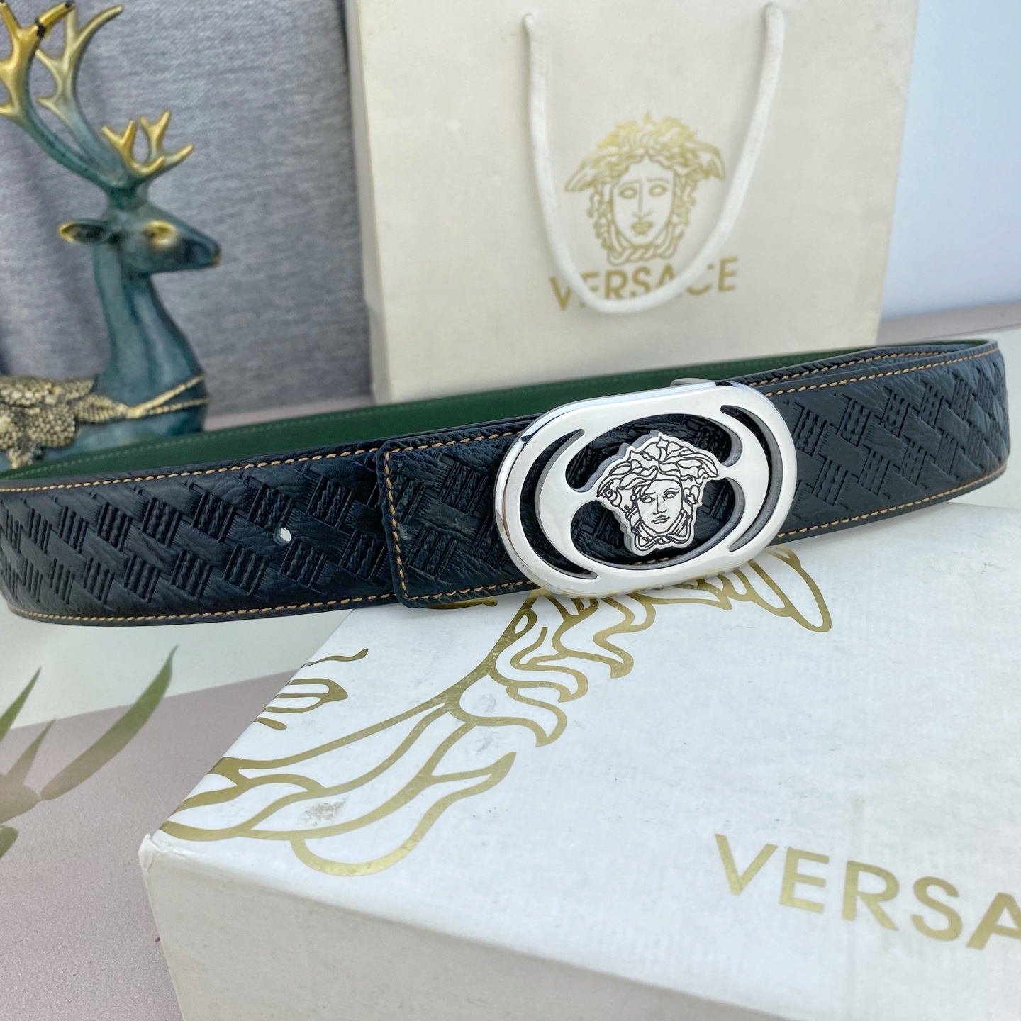 范思哲💕 特种皮腰带系列 ，原厂五金精品不锈钢扣，手感柔软舒适 宽3.8CM。