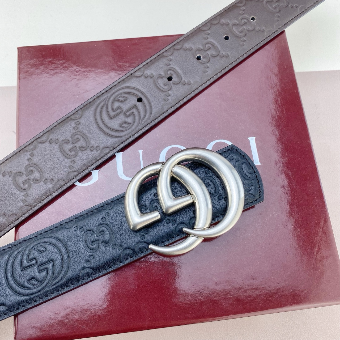 古奇💕 特种皮腰带系列 ，原厂五金精品不锈钢扣，手感柔软舒适 宽3.8CM。