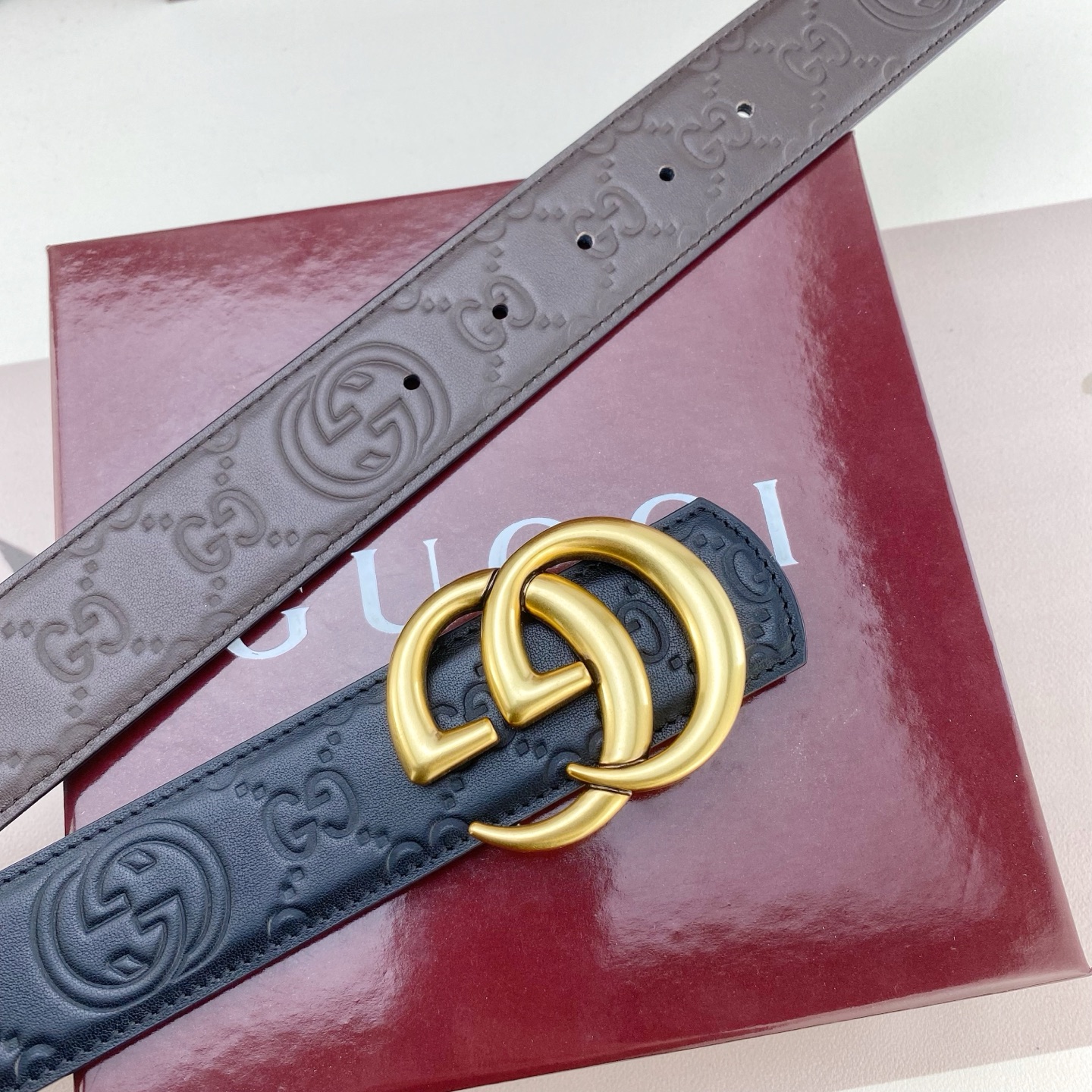 古奇💕 特种皮腰带系列 ，原厂五金精品不锈钢扣，手感柔软舒适 宽3.8CM。