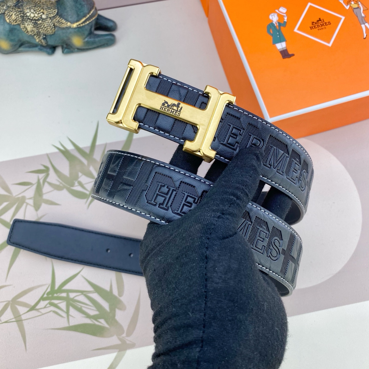 爱马仕💕 特种皮腰带系列 ，原厂五金精品不锈钢扣，手感柔软舒适 宽3.8CM。