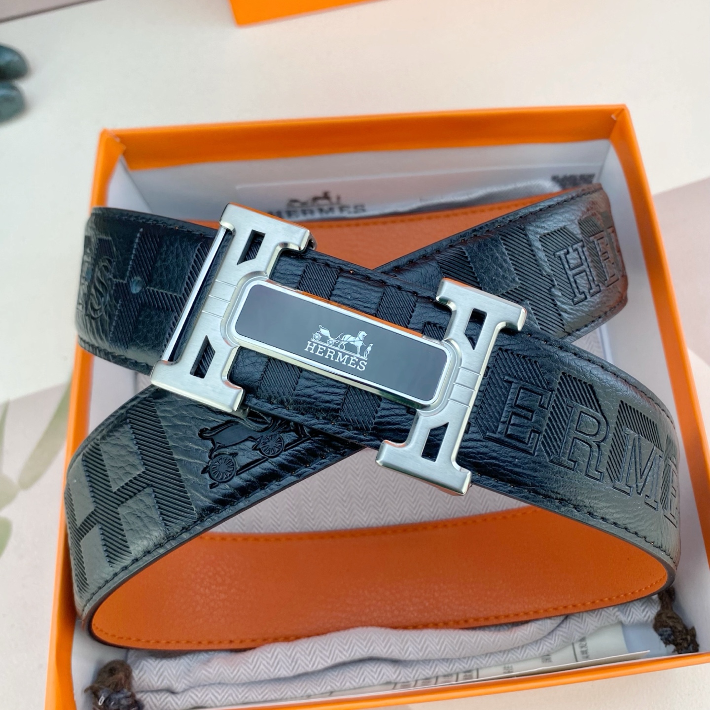 爱马仕💕 特种皮腰带系列 ，原厂五金精品不锈钢扣，手感柔软舒适 宽3.8CM。