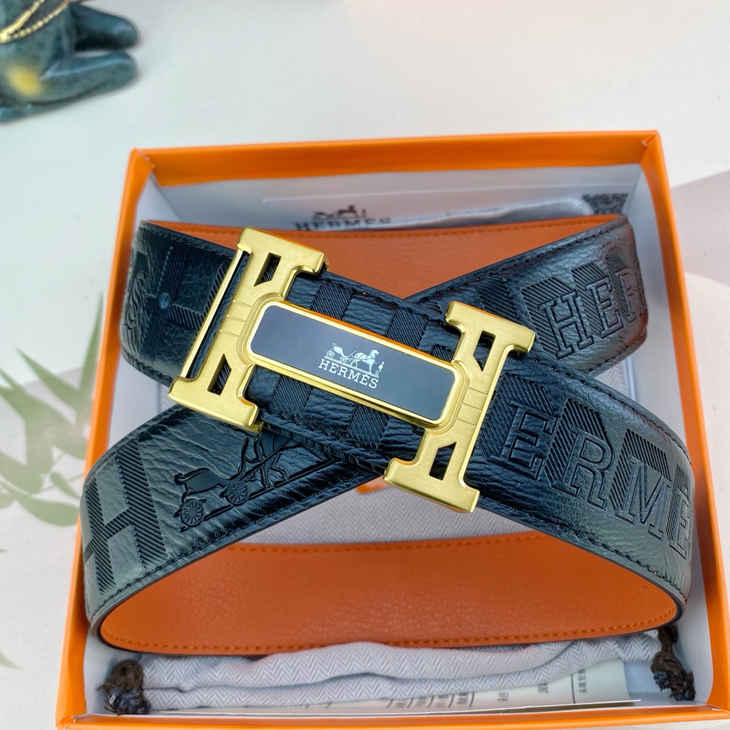 爱马仕💕 特种皮腰带系列 ，原厂五金精品不锈钢扣，手感柔软舒适 宽3.8CM。