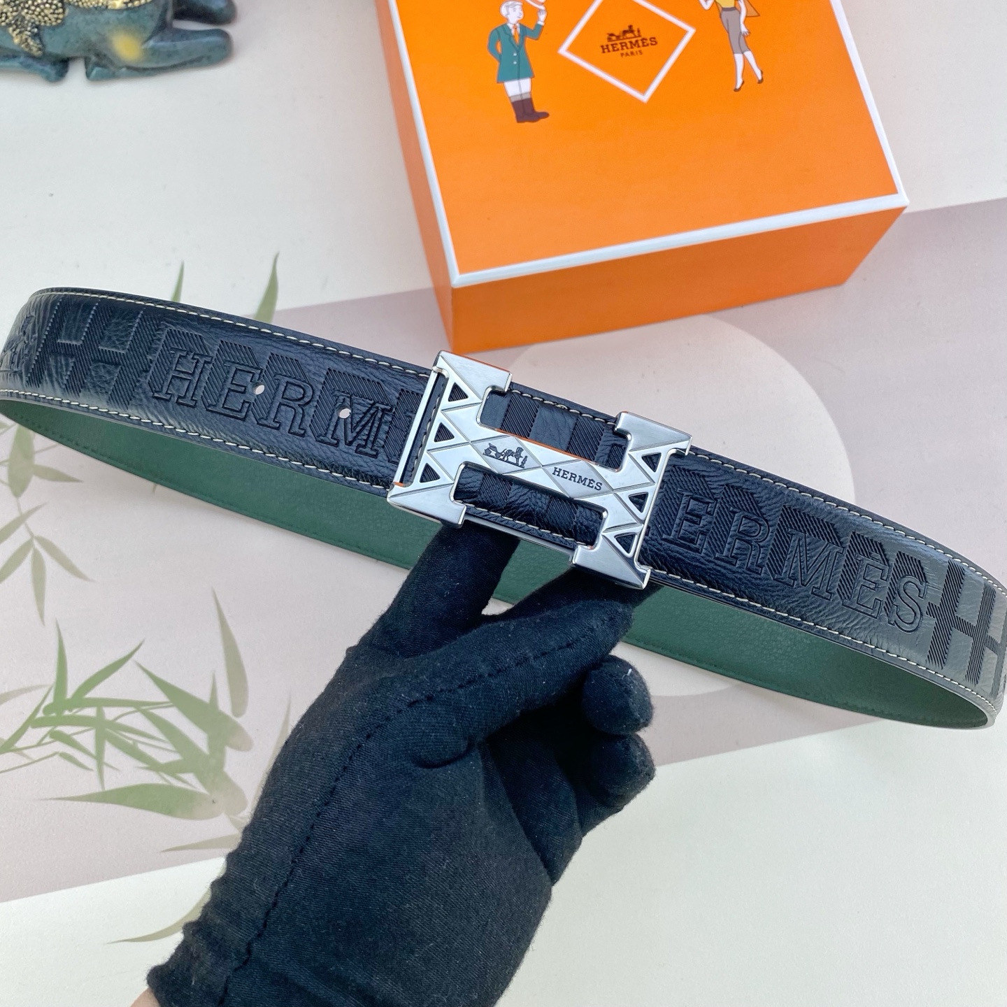 爱马仕💕 特种皮腰带系列 ，原厂五金精品不锈钢扣，手感柔软舒适 宽3.8CM。