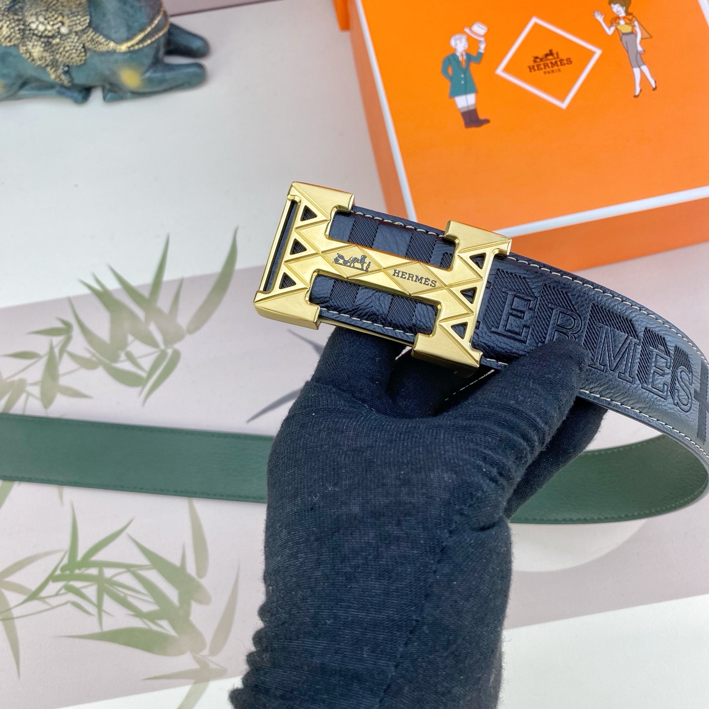 爱马仕💕 特种皮腰带系列 ，原厂五金精品不锈钢扣，手感柔软舒适 宽3.8CM。