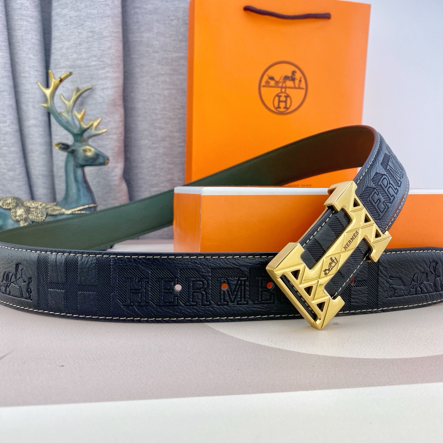 爱马仕💕 特种皮腰带系列 ，原厂五金精品不锈钢扣，手感柔软舒适 宽3.8CM。