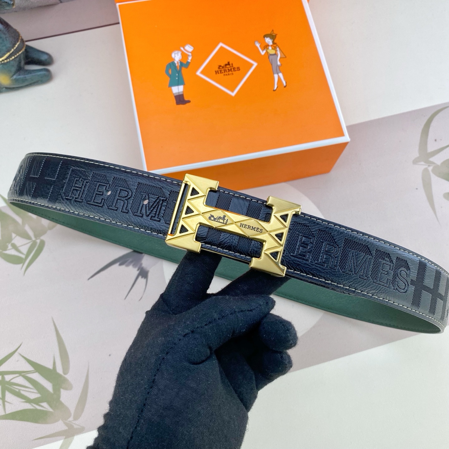 爱马仕💕 特种皮腰带系列 ，原厂五金精品不锈钢扣，手感柔软舒适 宽3.8CM。