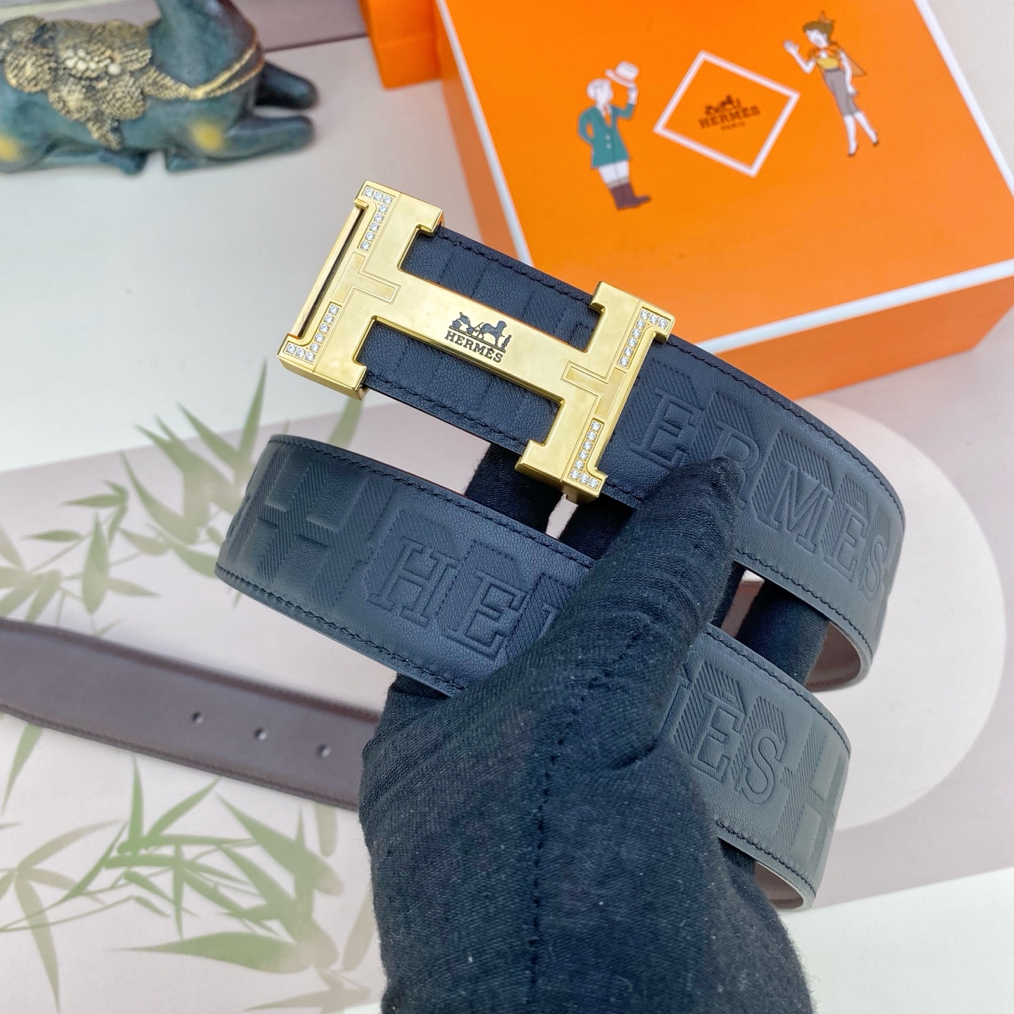 爱马仕💕 特种皮腰带系列 ，原厂五金精品不锈钢钻扣，手感柔软舒适 宽3.8CM。