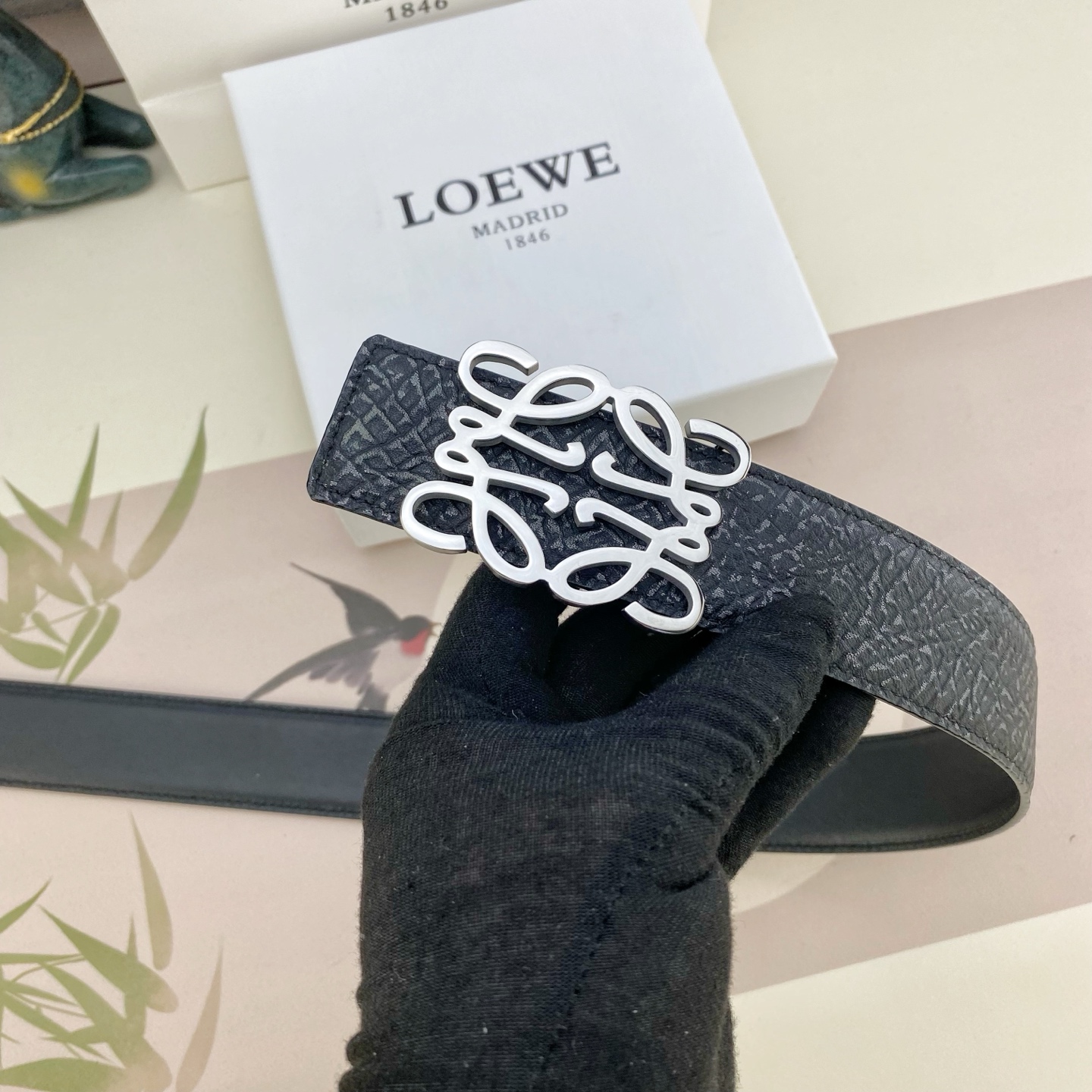 罗意威💕 特种皮腰带系列 ，原厂五金精品不锈钢扣，手感柔软舒适 宽3.8CM。