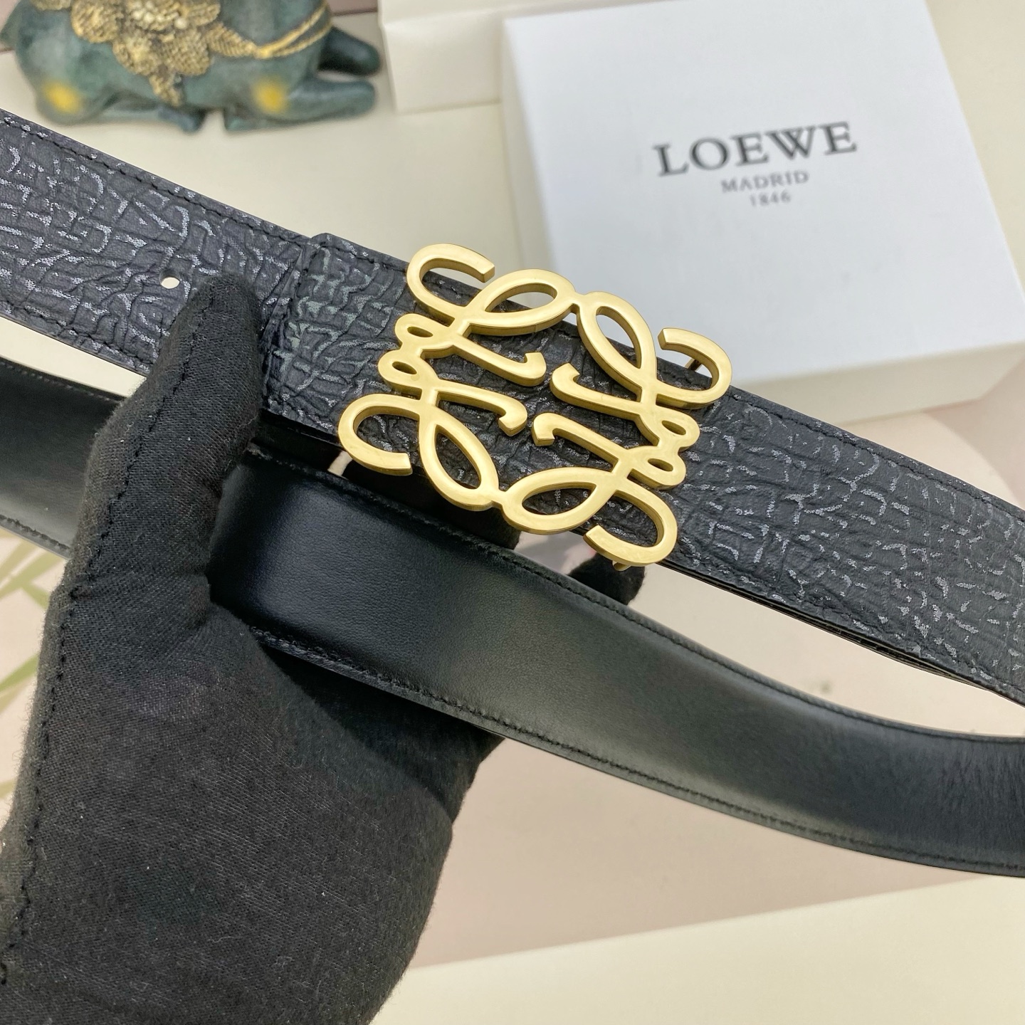 罗意威💕 特种皮腰带系列 ，原厂五金精品不锈钢扣，手感柔软舒适 宽3.8CM。