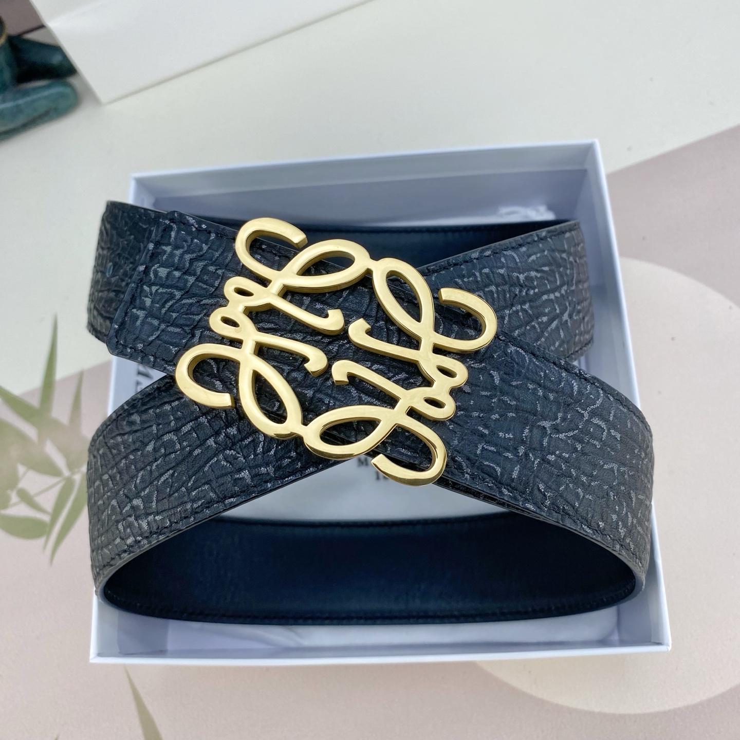 罗意威💕 特种皮腰带系列 ，原厂五金精品不锈钢扣，手感柔软舒适 宽3.8CM。