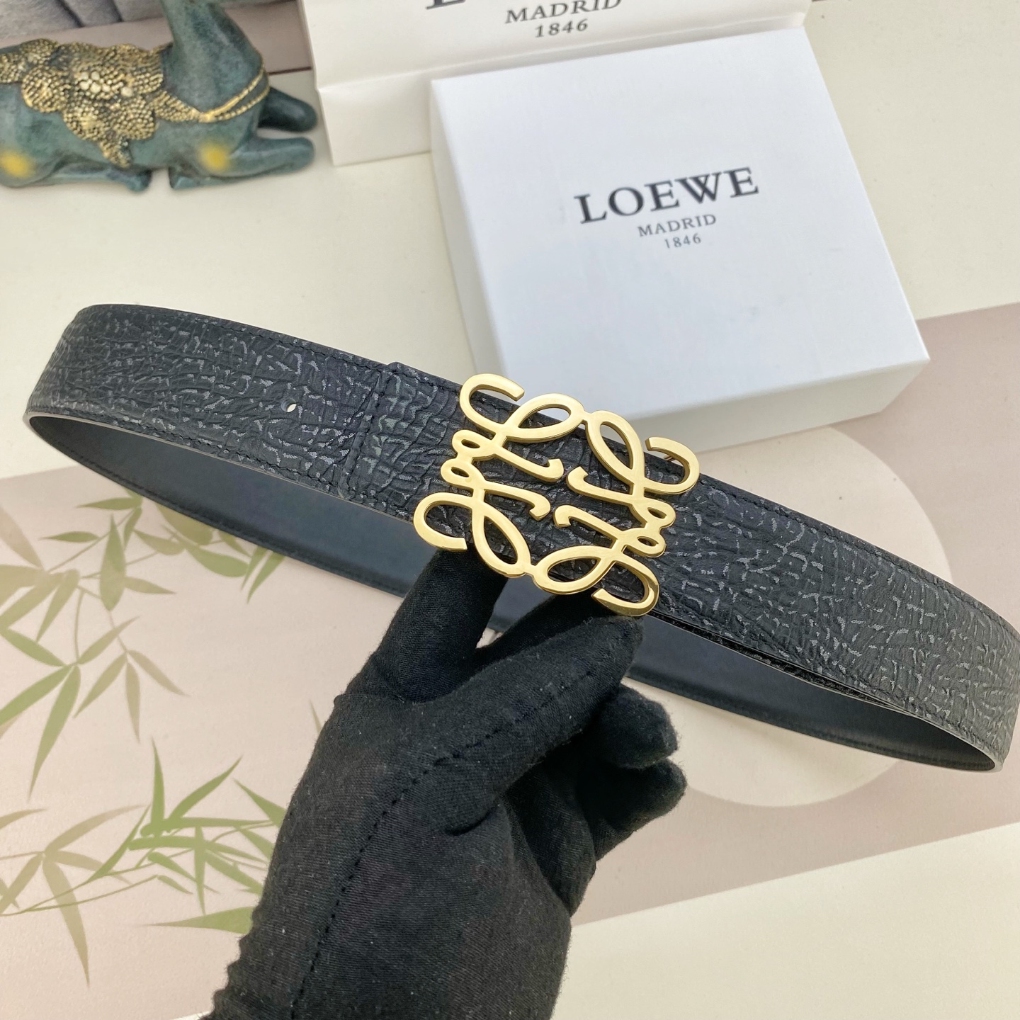 罗意威💕 特种皮腰带系列 ，原厂五金精品不锈钢扣，手感柔软舒适 宽3.8CM。