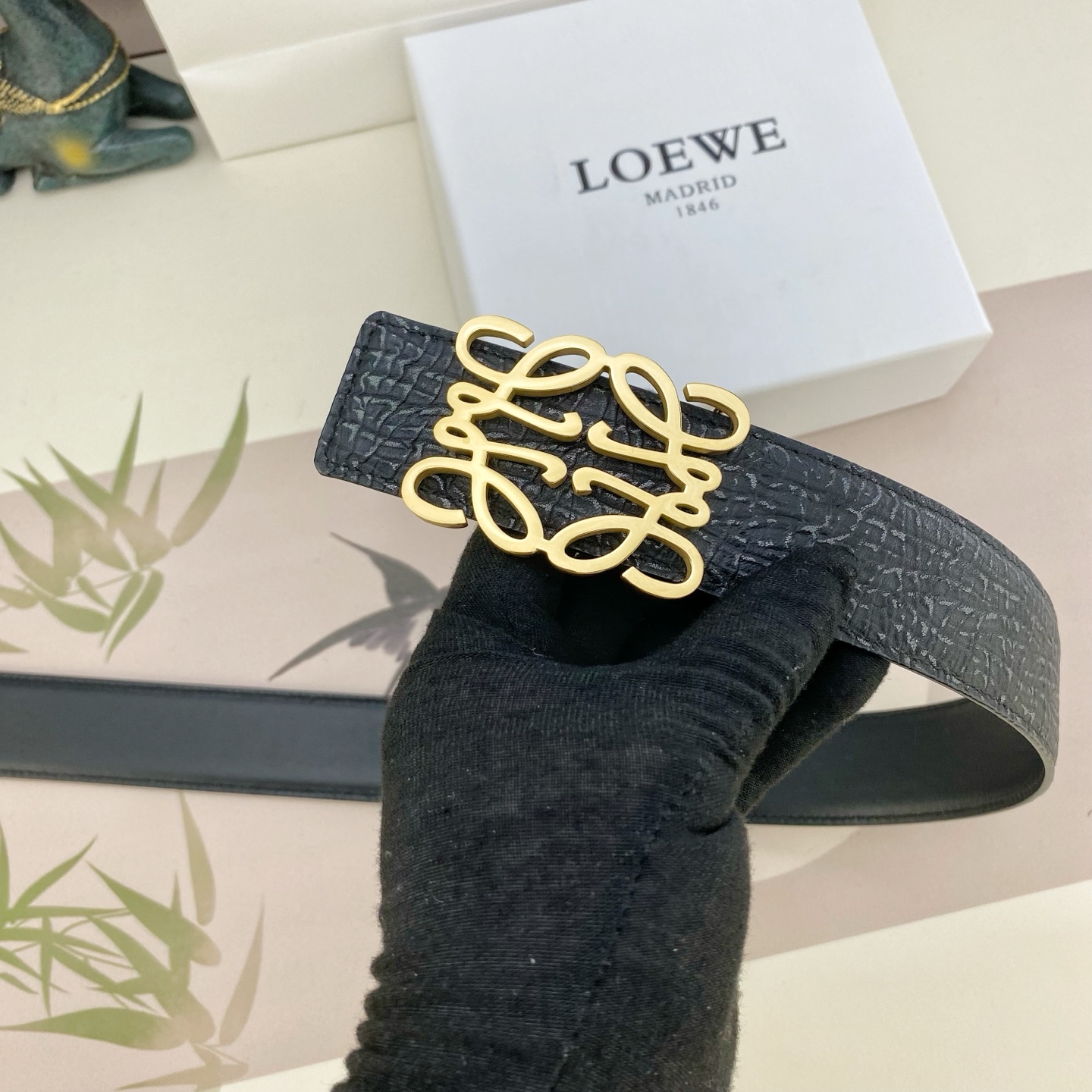 罗意威💕 特种皮腰带系列 ，原厂五金精品不锈钢扣，手感柔软舒适 宽3.8CM。