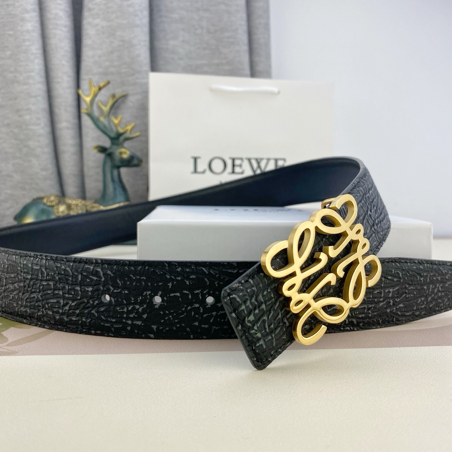 罗意威💕 特种皮腰带系列 ，原厂五金精品不锈钢扣，手感柔软舒适 宽3.8CM。