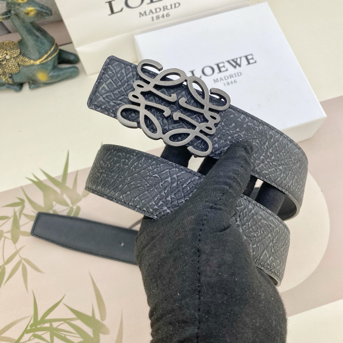 罗意威💕 特种皮腰带系列 ，原厂五金精品不锈钢扣，手感柔软舒适 宽3.8CM。