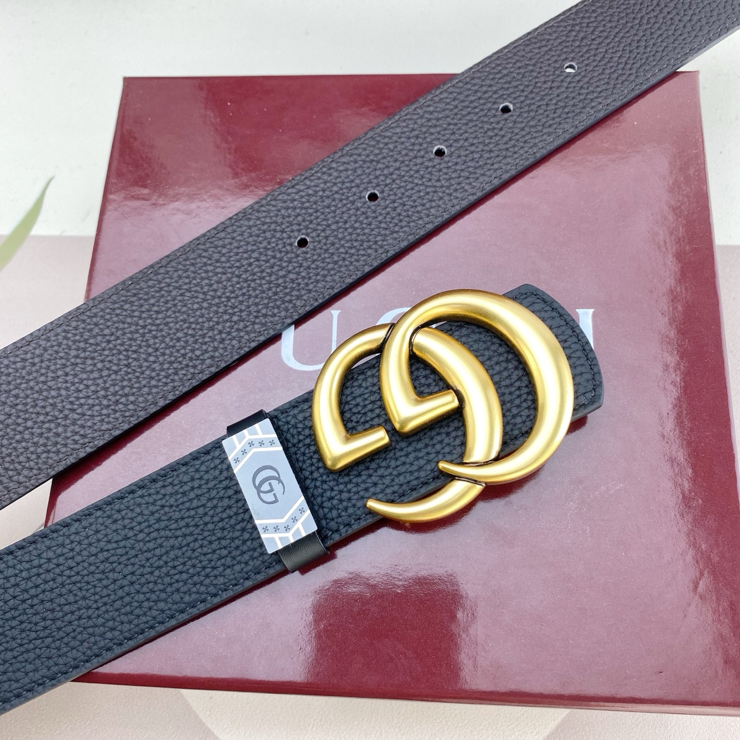 古奇💕 特种皮腰带系列 ，原厂五金精品不锈钢扣，手感柔软舒适 宽3.8CM。