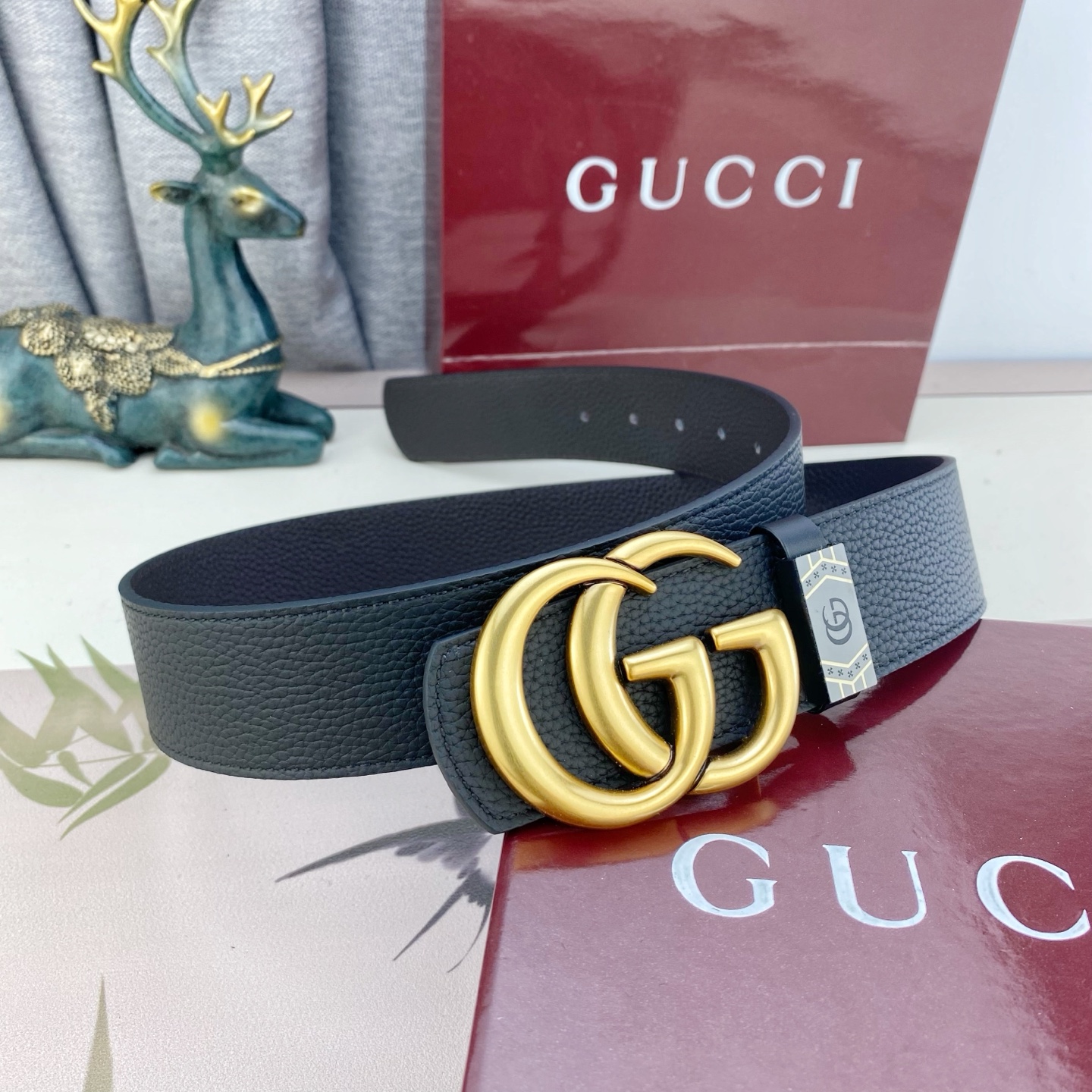 古奇💕 特种皮腰带系列 ，原厂五金精品不锈钢扣，手感柔软舒适 宽3.8CM。