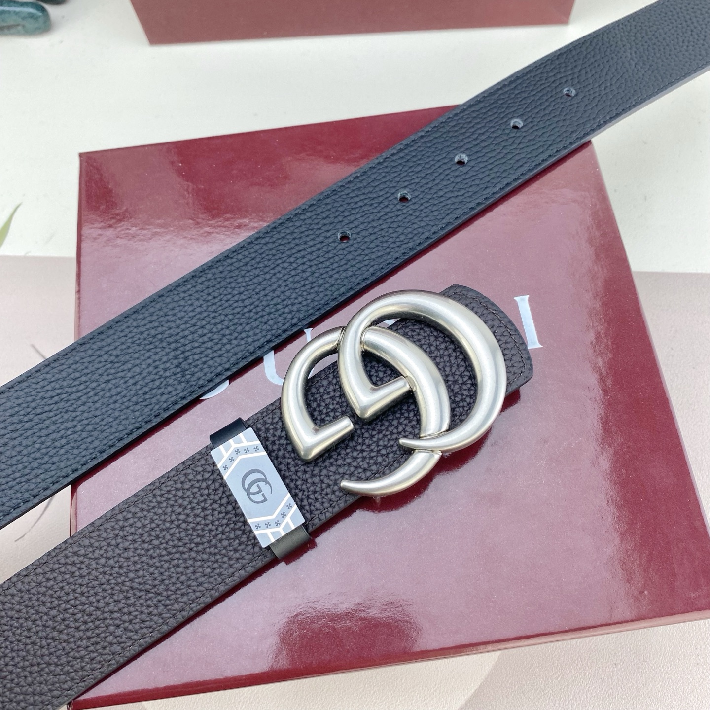 古奇💕 特种皮腰带系列 ，原厂五金精品不锈钢扣，手感柔软舒适 宽3.8CM。