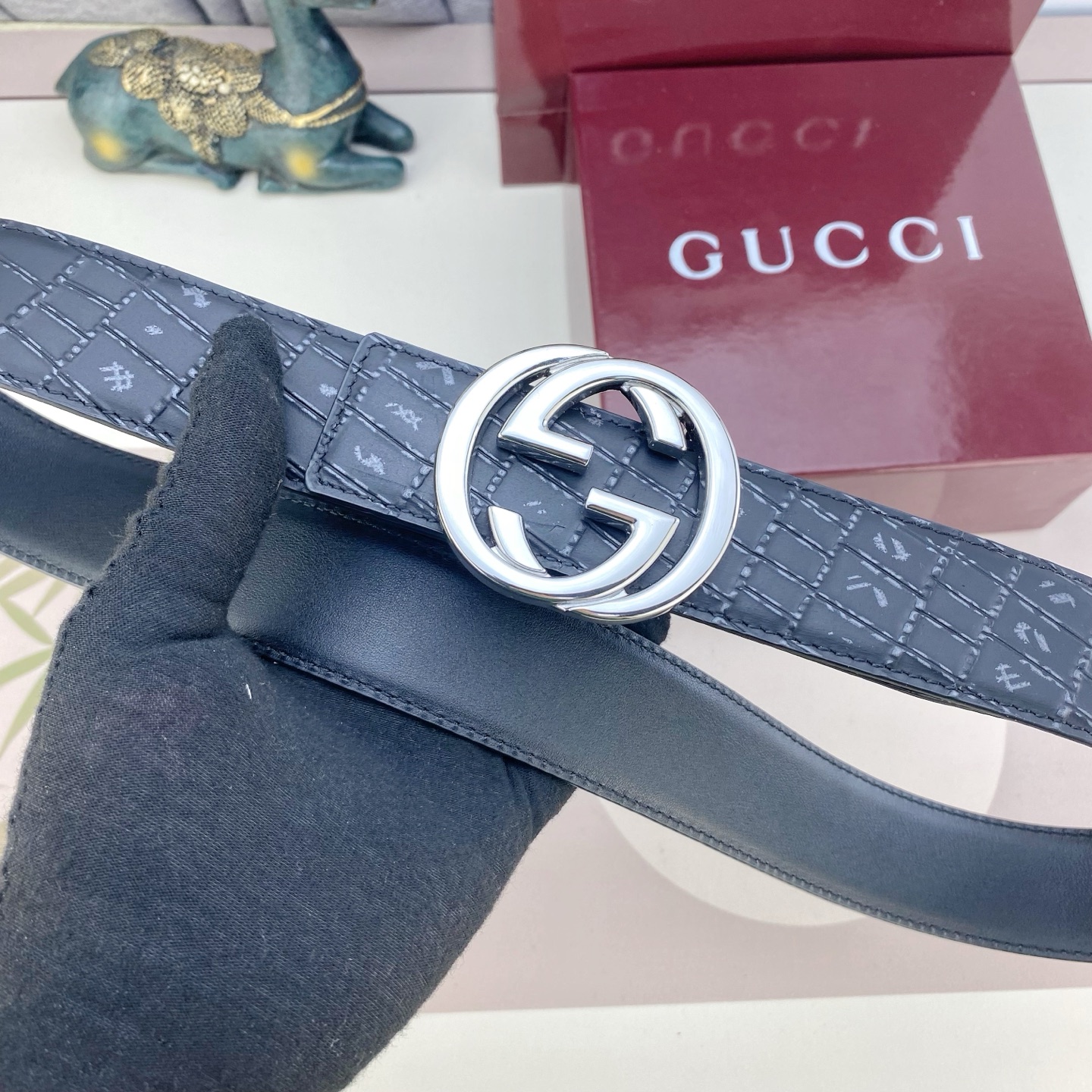 古奇💕 特种皮腰带系列 ，原厂五金精品不锈钢扣，手感柔软舒适 宽3.8CM。